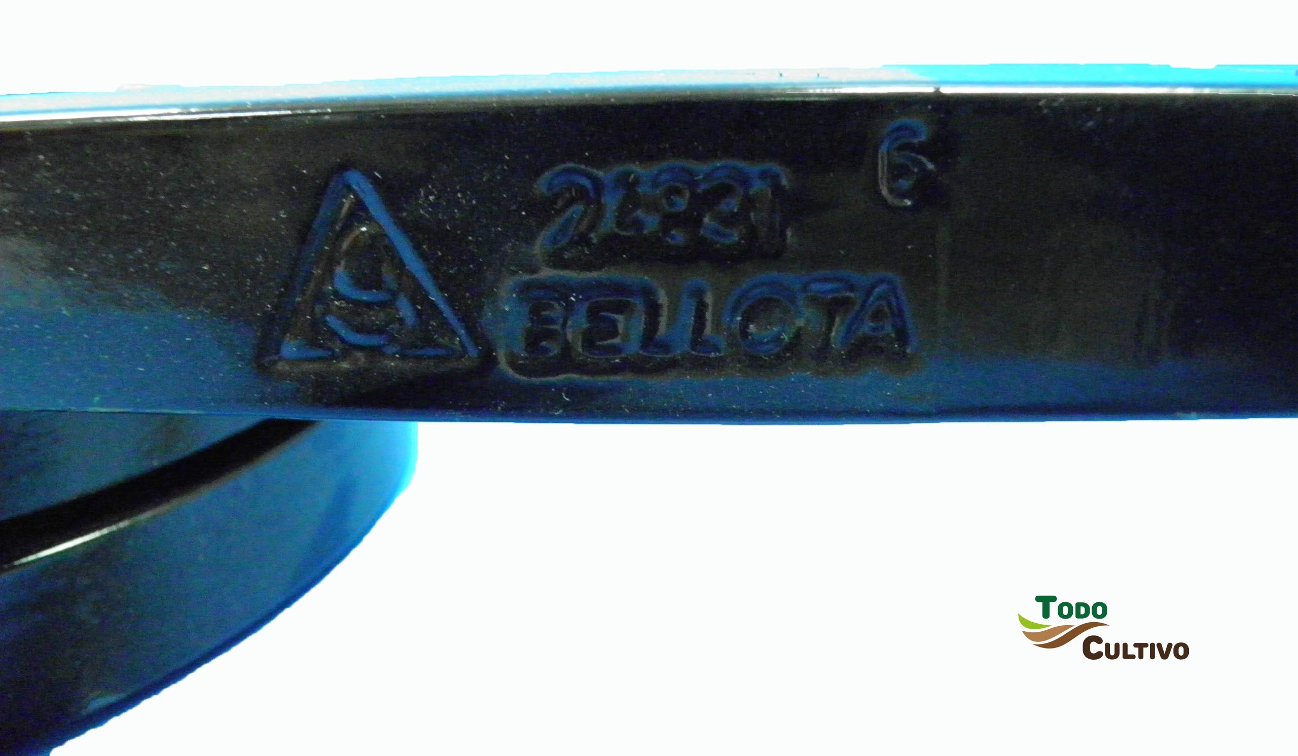 Brazo cultivador 27 mm. Espiral. Arado maquinaria agricola. Izquierdo recto