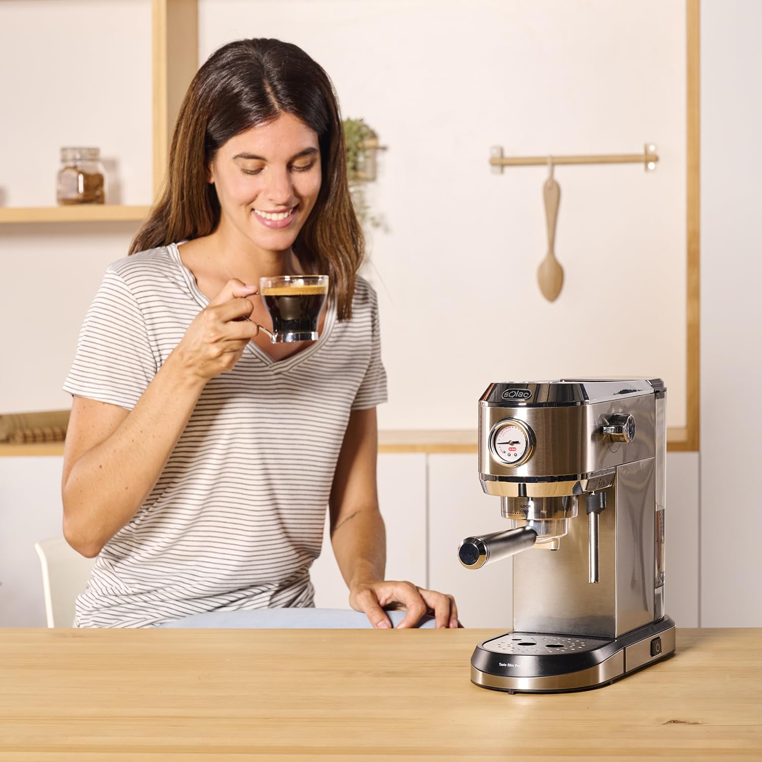 Solac Taste Slim Pro - Cafetera Espresso 20 bares | Sistema Double Cream | Calientatazas | Calentamiento Thermoblock | Parada Automática | 1L | Acero Inoxidable | Programable | Libre de BPA