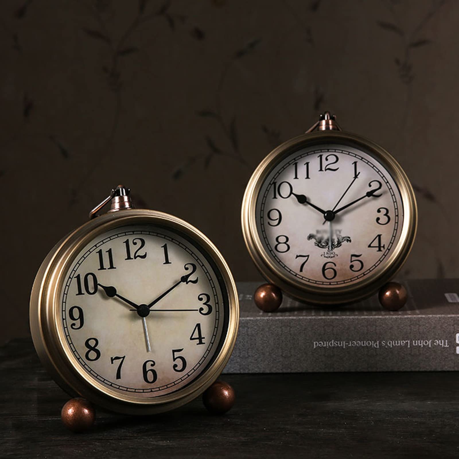 Rjuwurv Horloge De Bureau En Métal Rétro Pour Chambre à Coucher - Réveil Analogique Vintage