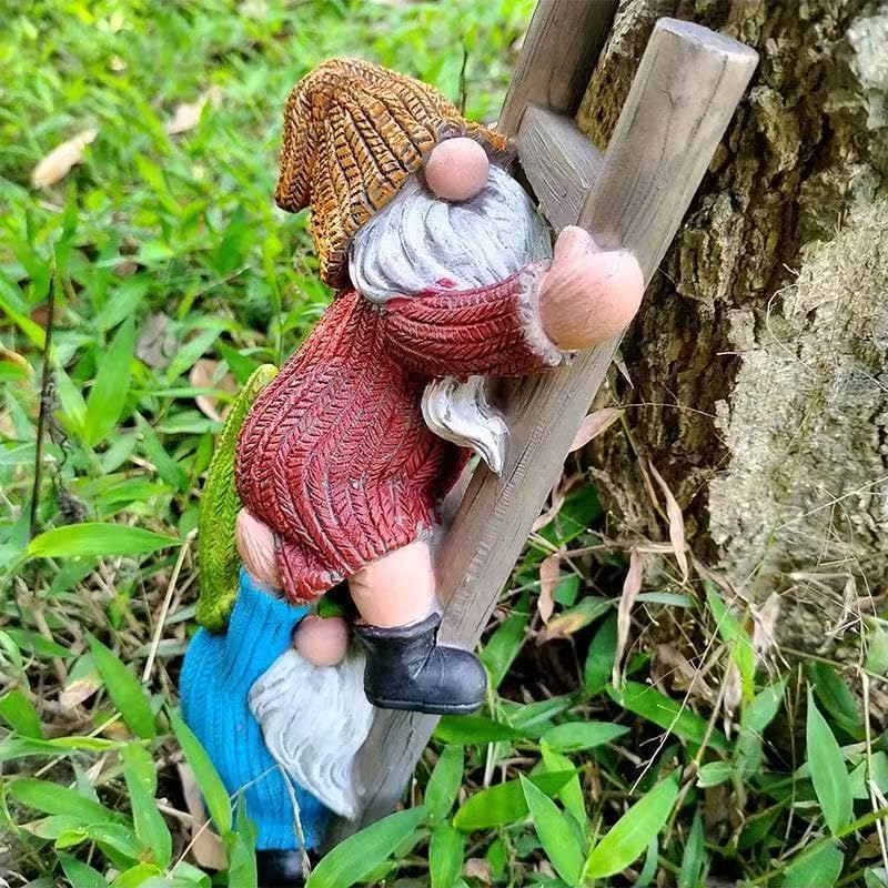 ZEshops Garden Gnome Climbing Ladder Statue – Funny Resin Yard Decor Figurine for Outdoor, Lawn, Patio, Tree, Balcony, Porch Ornaments