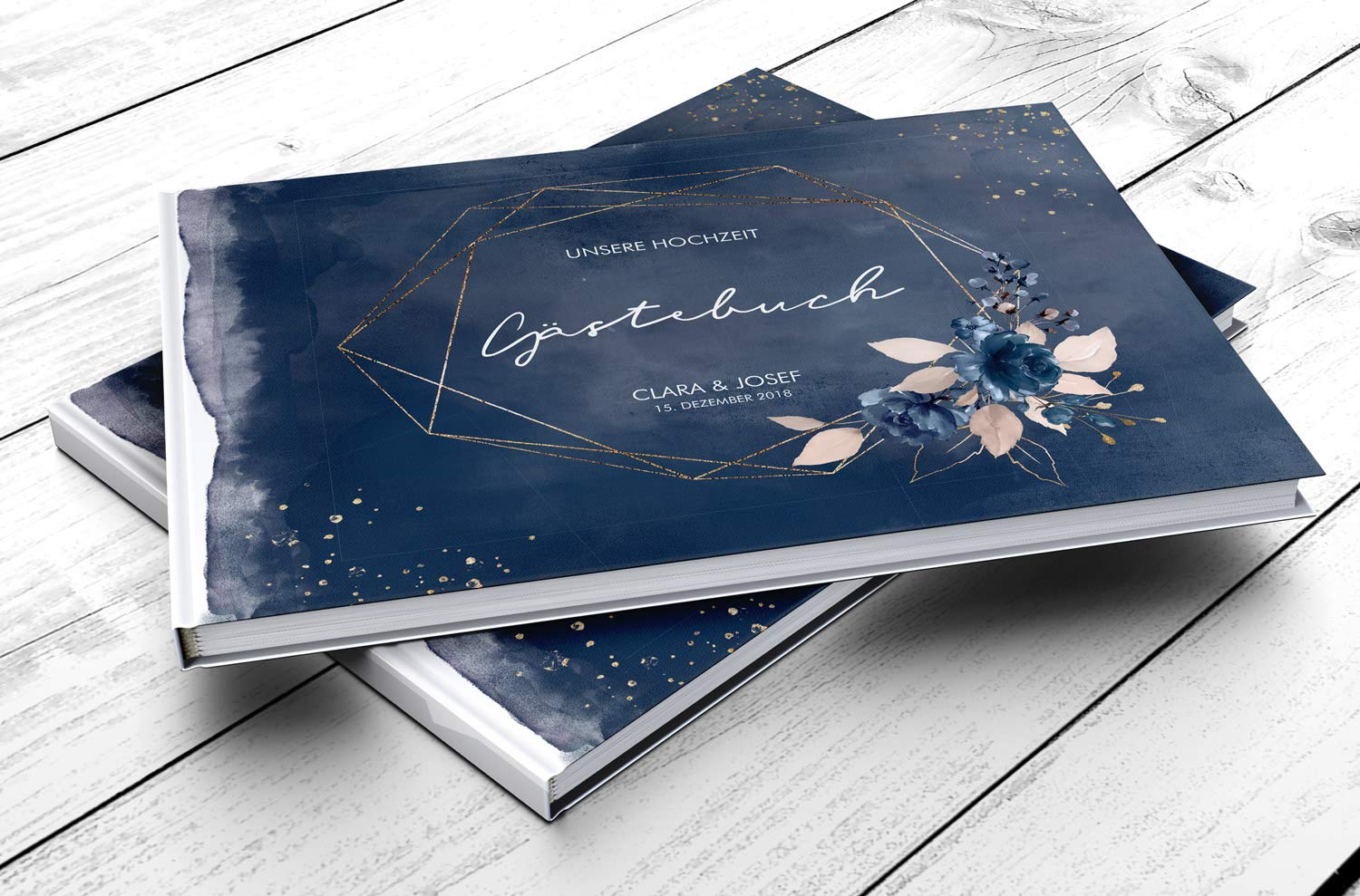 Gästebuch zur Hochzeits - PERSONALISIERT mit Namen & Datum - Hardcover Buch, 104 Seiten, DIN A4 quer | Hochzeitsgästebuch (Inhalt mit Fragen, Watercolor Breeze Blau)
