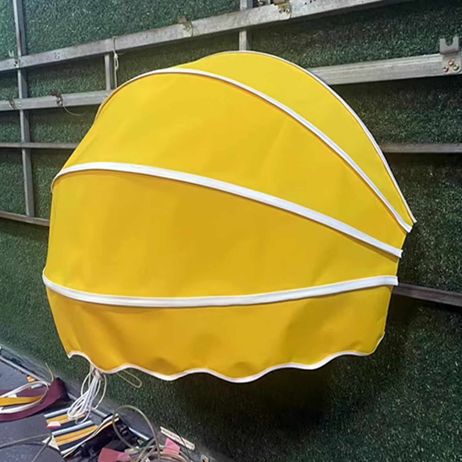 Parasol de terrasse marron pliable avec protection UV