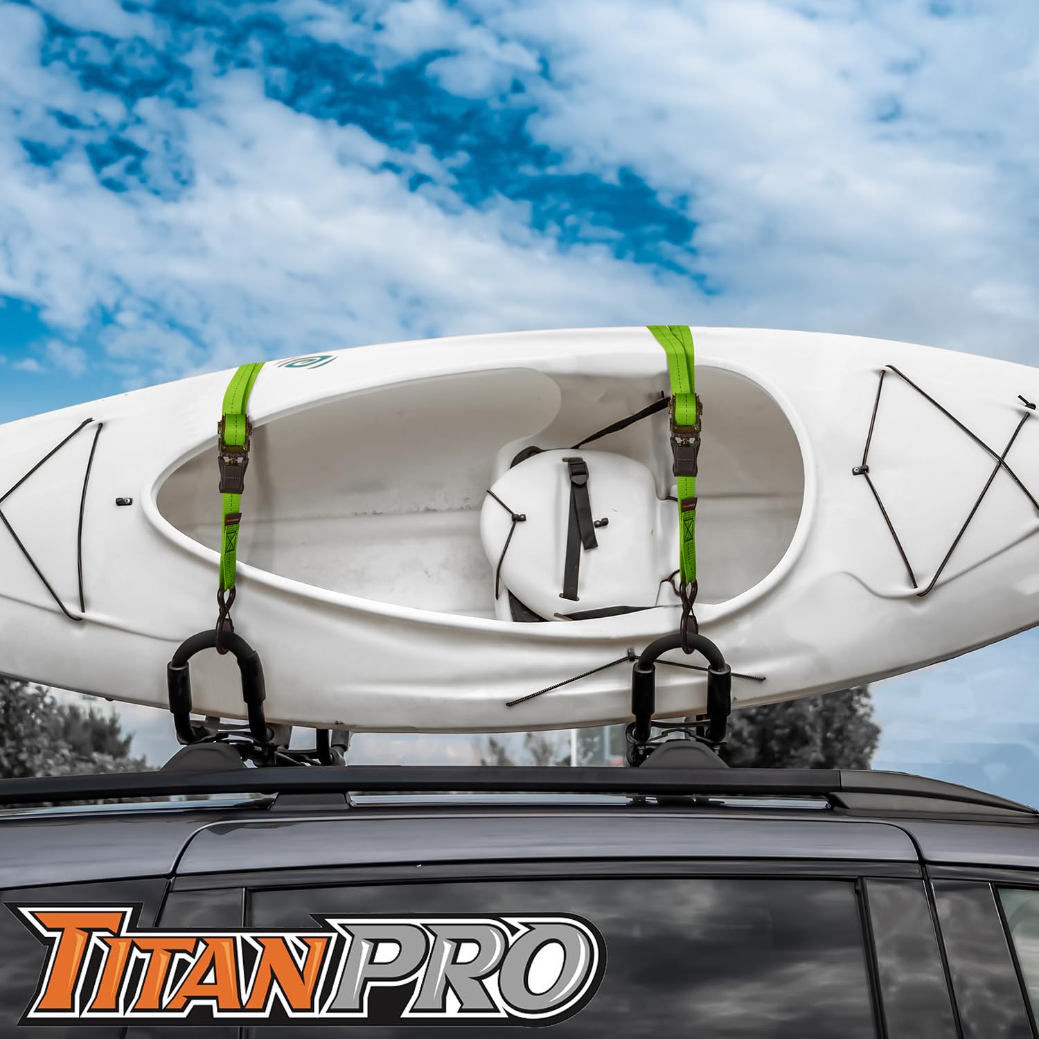 TitanPro - 4 Correas de Amarre de trinquete - Resistencia de Prueba de 1 kg - Sujetadores de trinquete 2,5 cm x 4,6 m con Asas Acolchadas | Correas de mudanza Resistentes