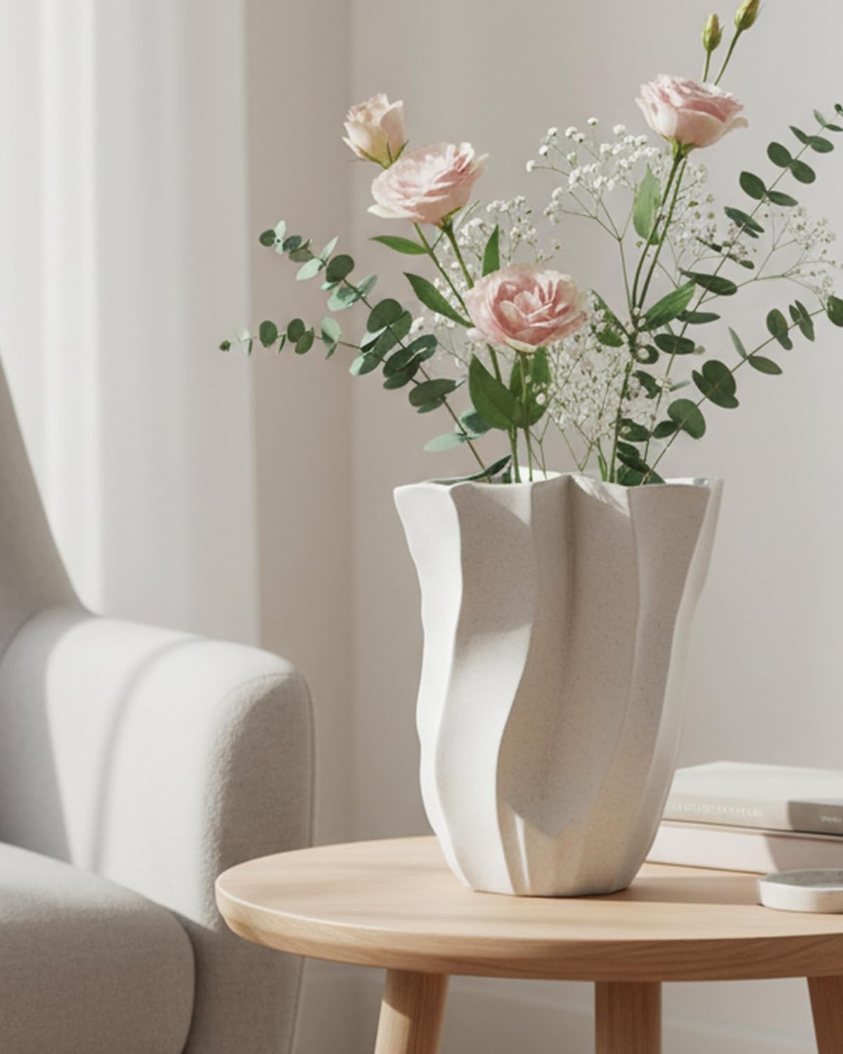 Cream Color Ceramic Vase, OOSTONEE Organic Flower Shape Unique Flower Vase, Nordic Modern Boho Decorative Style, Must-Have for Shelf, Home, Living Room, Bookshelf Decor, Coffee Table Centerpiece