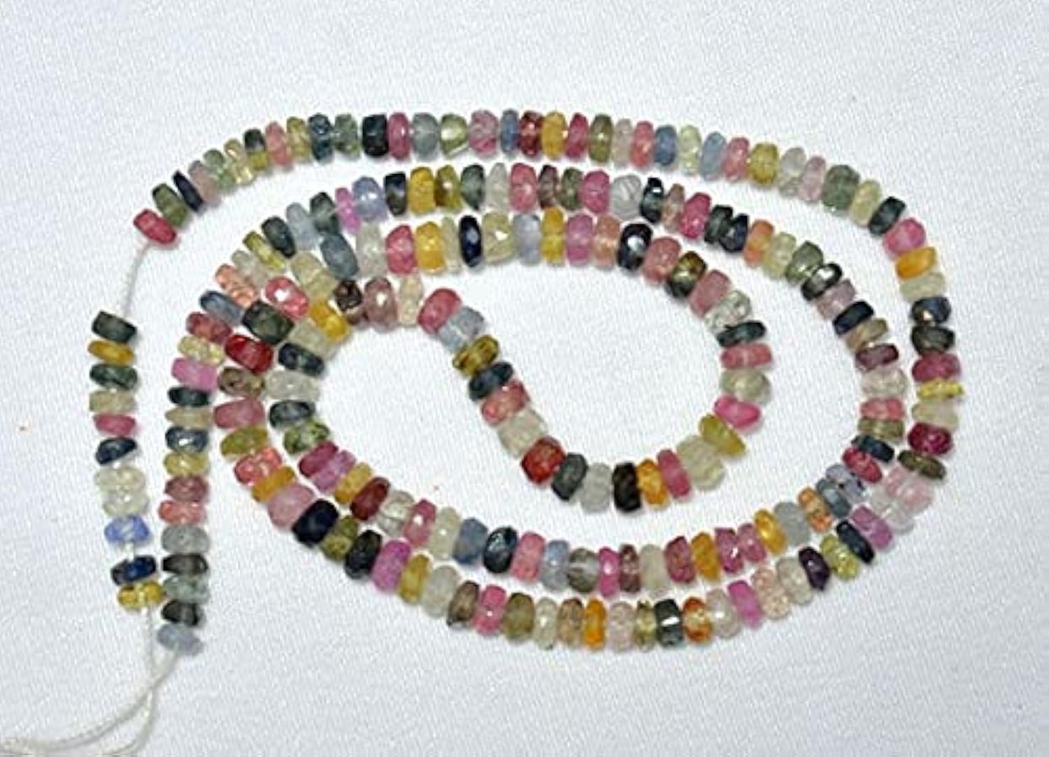 Perles saphir multicolores de haute qualité pour la création de bijoux précieux et raffinés
