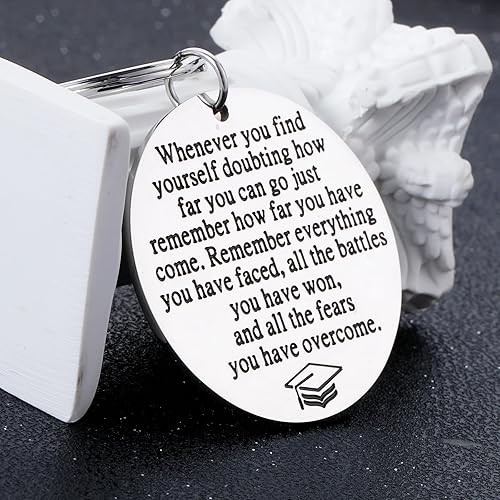 Miniatura 7 de JEWGLO Llavero inspirador de graduación 2023 para ella, él, clase de 2023, regalos de graduación para estudiantes, universidad, universidad,