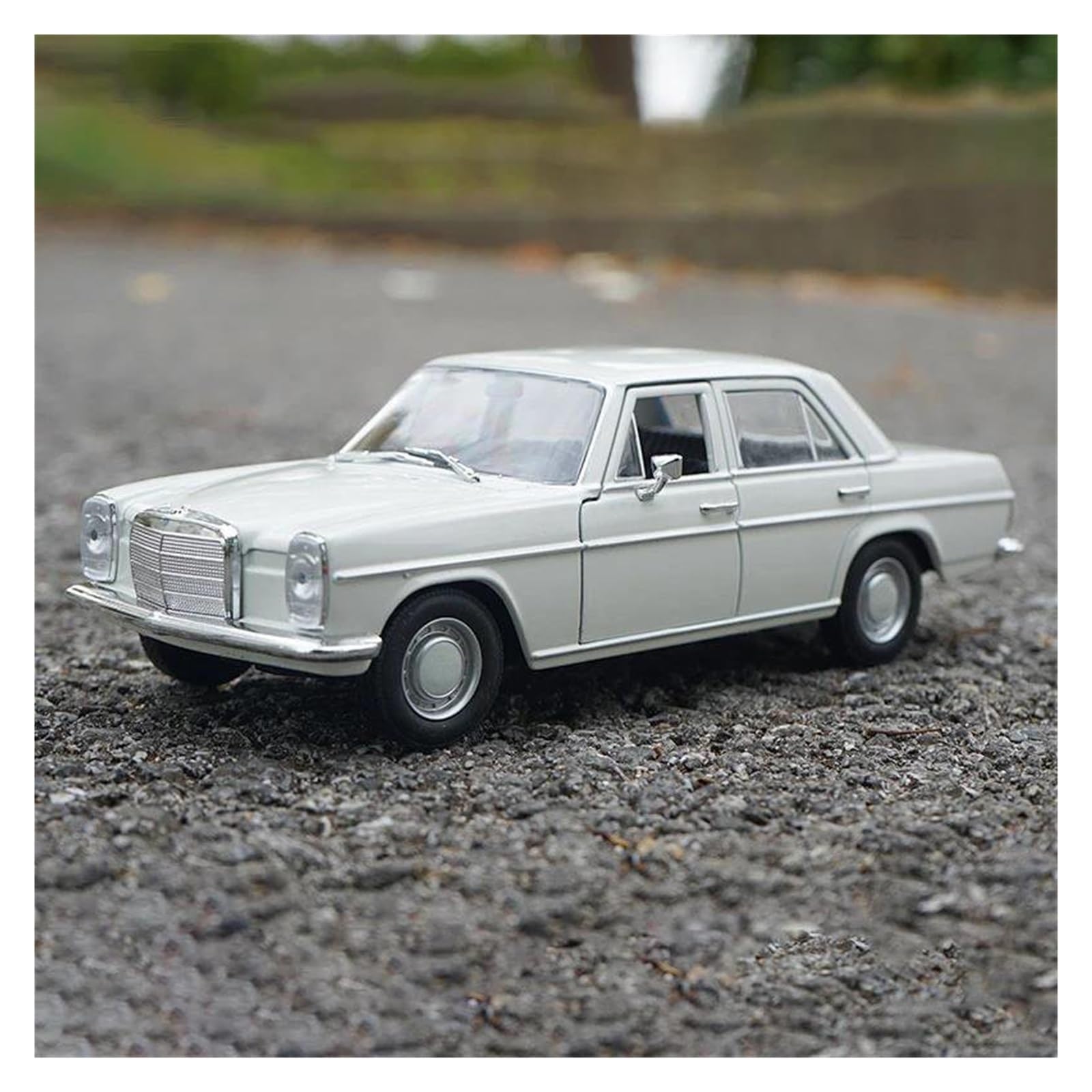 Btwodian Scale Model Car For Benz 220 Diecast Model Car