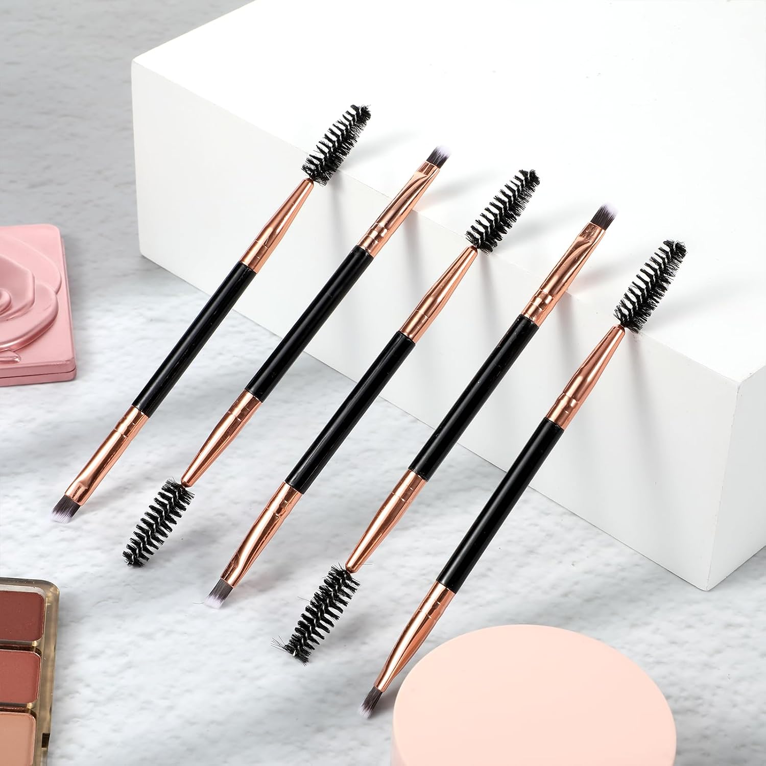 6 Pieces Dual-Ended Brow Brush, Eyebrow Brush, Angled Eye Brow and Spoolie Brushes, Shaping and Filling Eyebrows, Eyebrow Spoolie Brushes for Precise Brushing, Black and Gold