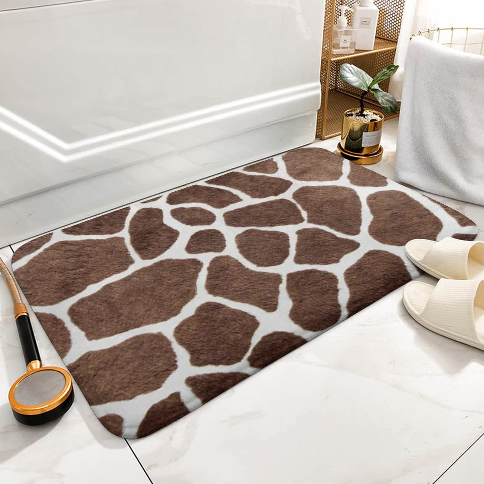 ZZMSLWE 18"X 30" Animal Giraffe Print White Bath Mats Non-Slip Absorbent Microfiber Soft Plush Doormat Decor Bathroom Rugs for Kitchen Bedroom Floor