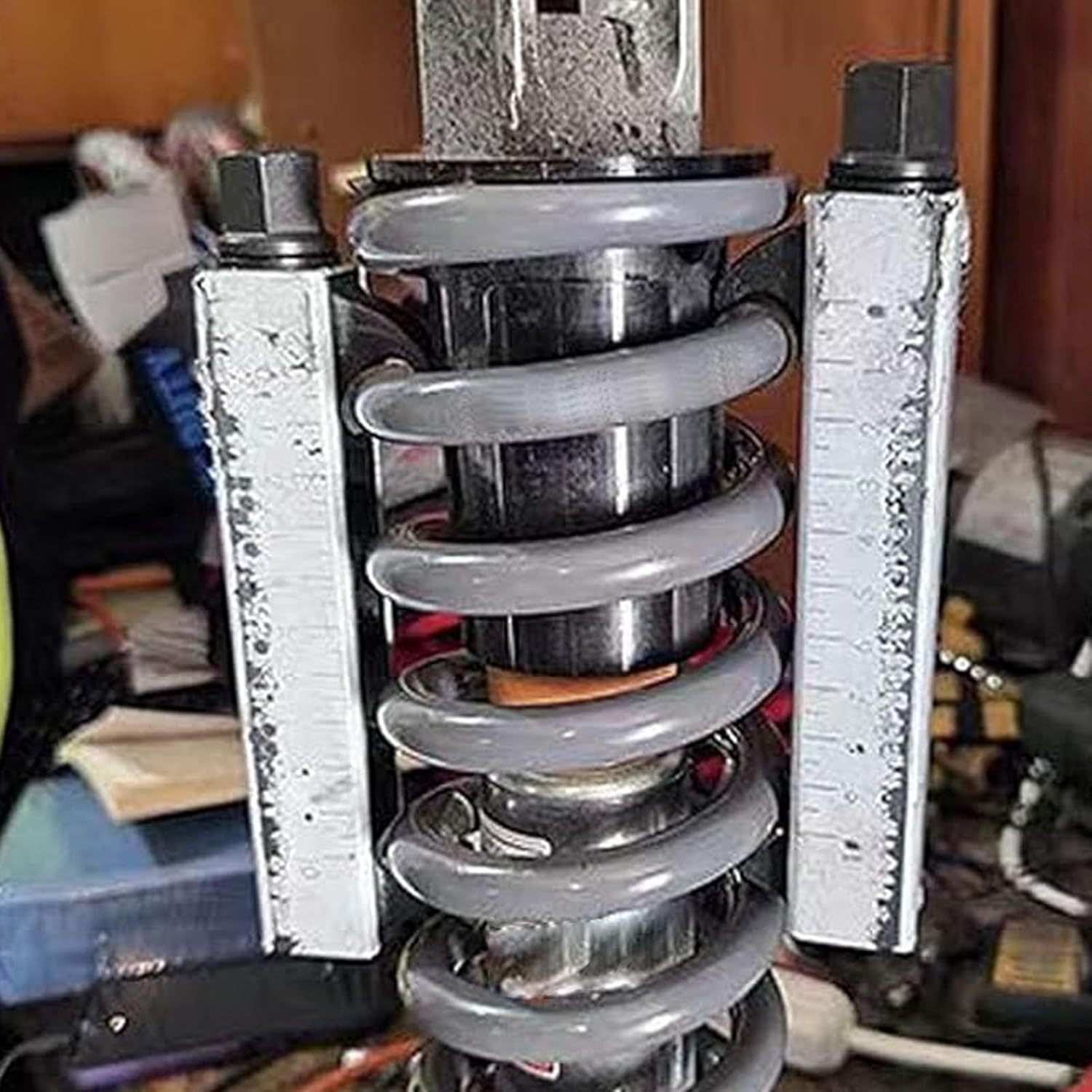 Fafeicy Motorcycle Coil Spring Compressor Heavy Duty Compressor Tool with 105mm Jaw Opening for CB XS GS 550 650 Series Motorcycles
