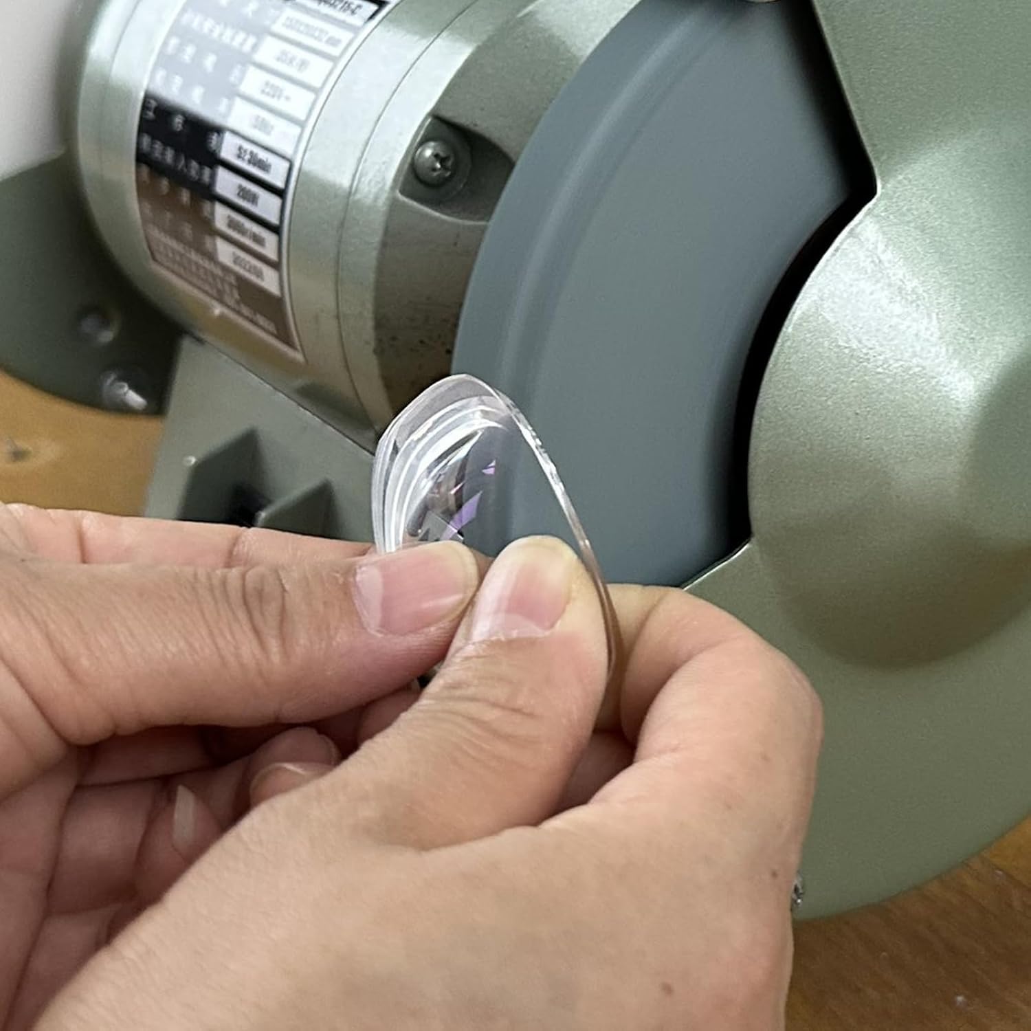 Bench Grinding Wheel 6 inch, Green Silicon Carbide Abrasive. For Sharpening Carbide Tools, Products of Non-Metallic Materials. 1/2 inch Arbor, 3/4 inch Thickness, 80 Grit