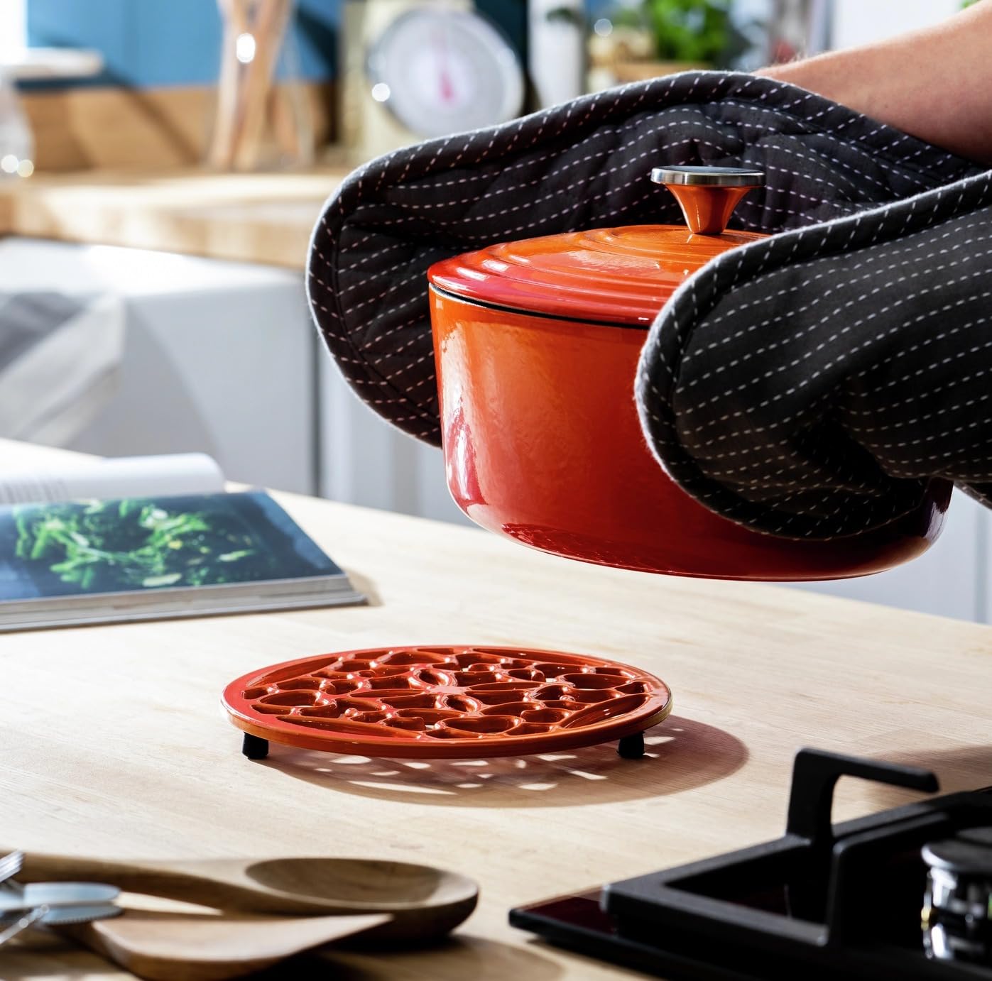 Jayogla Orange Cast Iron Trivet, Decorative Hot Pot Stand, Kitchen Table Protector (Orange)