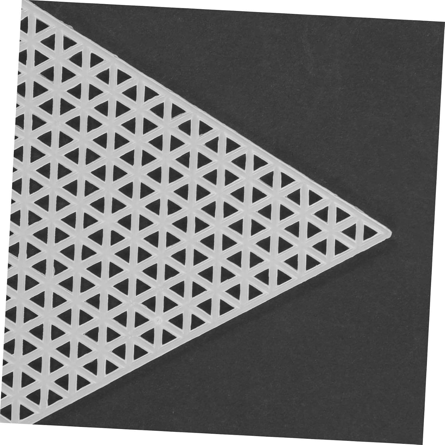 Artibetter 20pcs Triangle Shapes Plastic Canvas Embroidery Sheets Mesh Craft Plastic Canvas