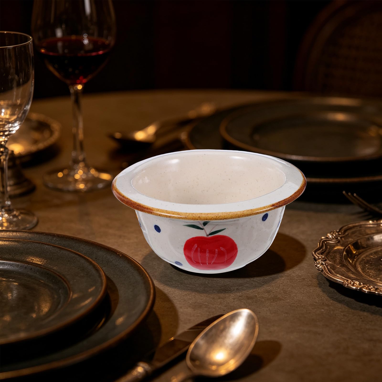 Bol de porcelana hecho a mano con diseño de manzana roja,