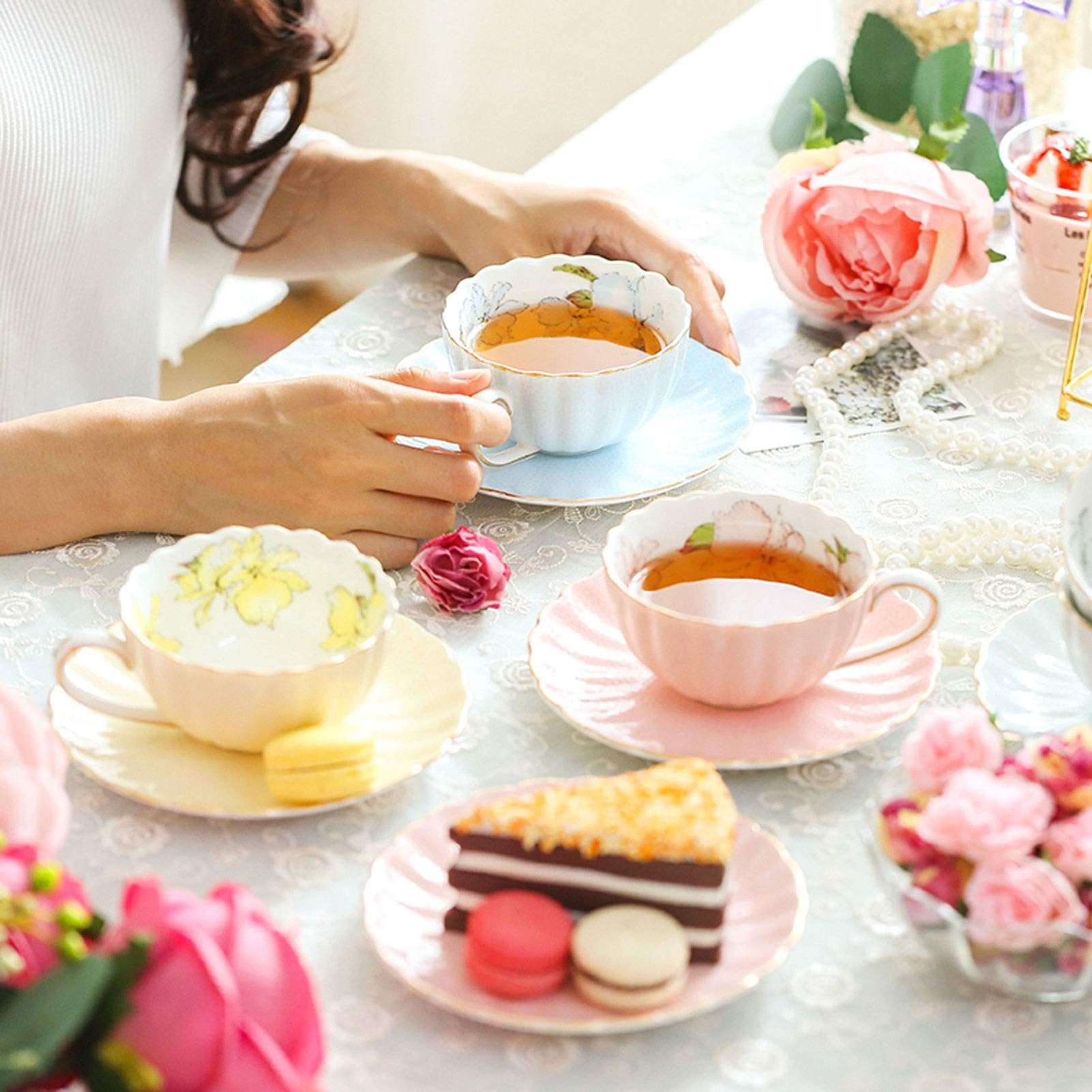 Tazzine da caffè Set da tè pomeridiano Britannico Tazza da tè con Fiori per la casa Tazza in Ceramica Fatta a Mano Elegante Tazza da caffè per Ragazze Adatta per Il tè pomeridiano di Nozze