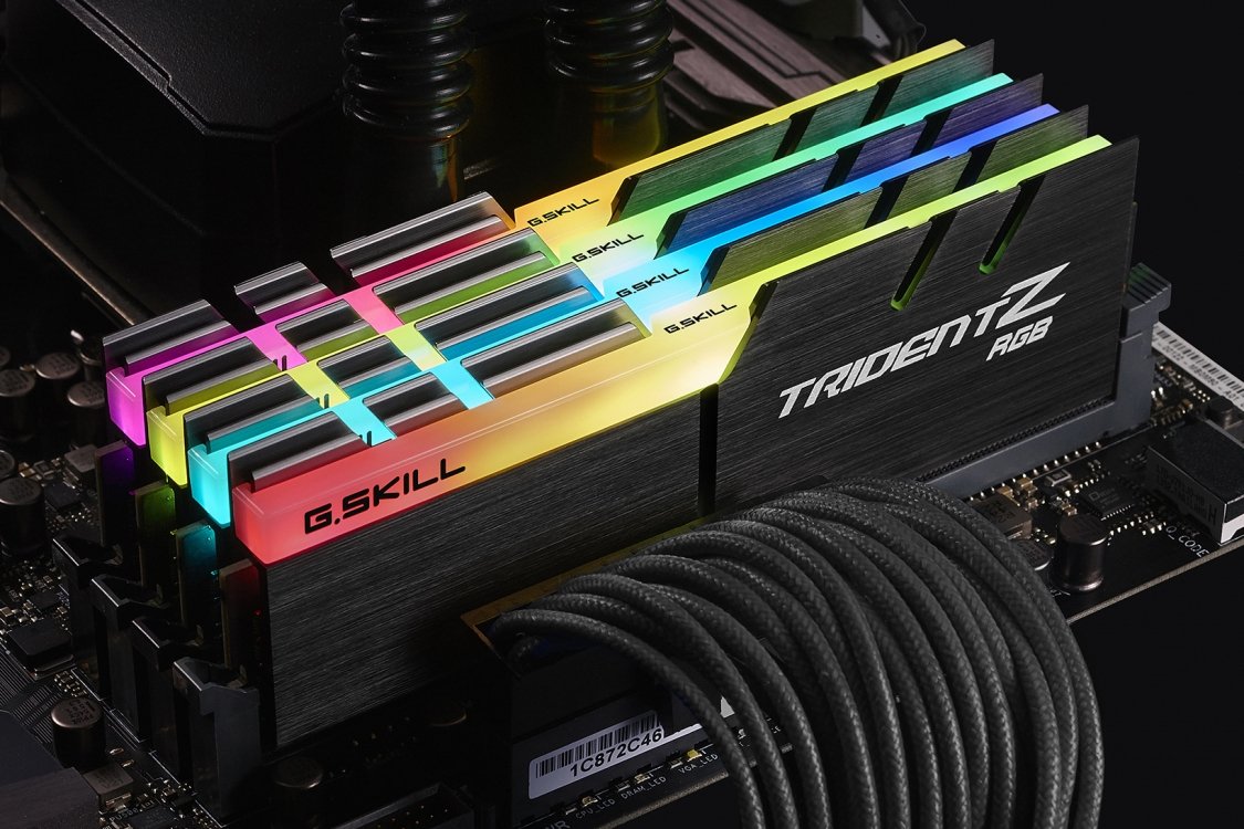 G.Skill Trident Z RGB 32 GB DDR4 3200 MHz - 4 x 8 GB, DDR4, 3200