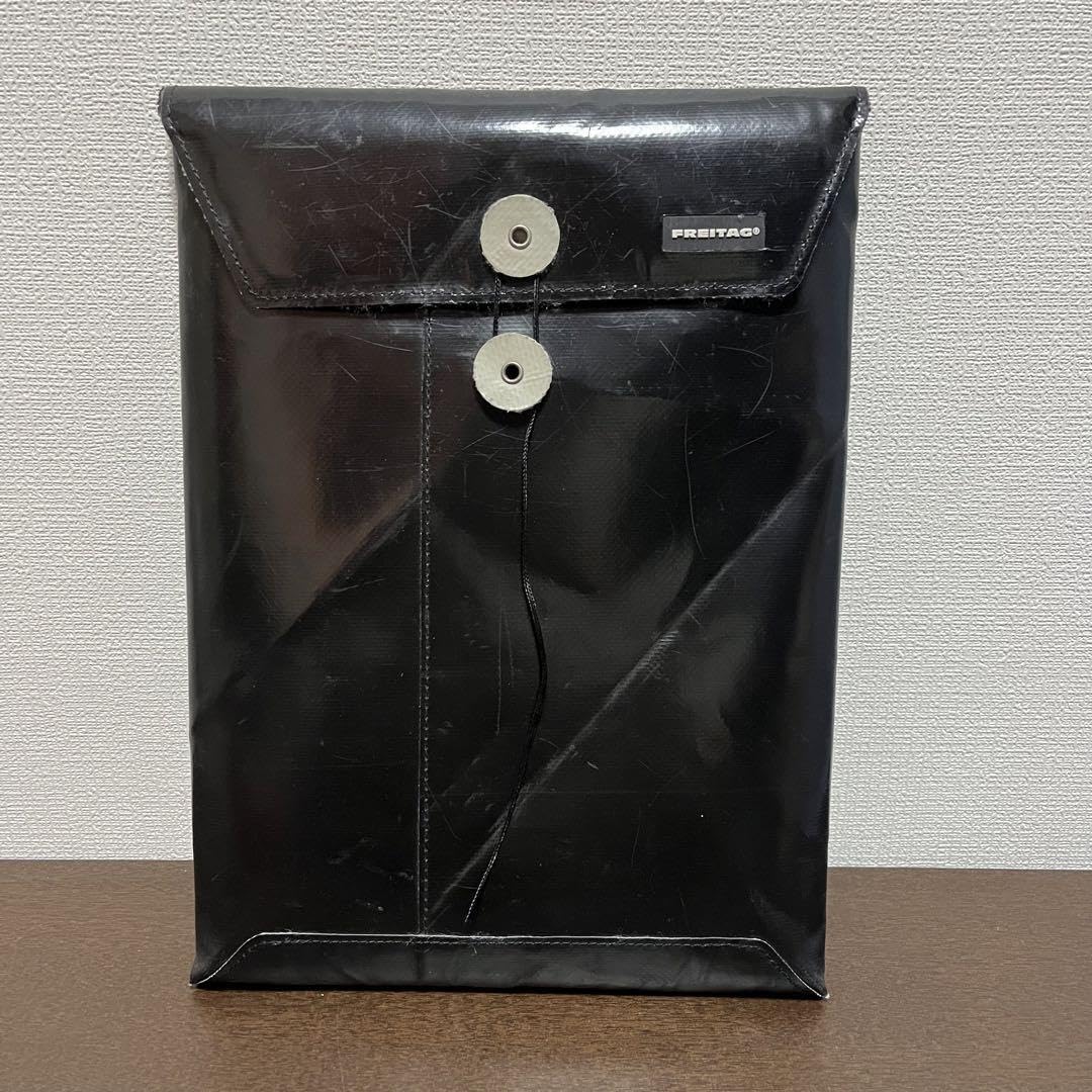 FREITAG SLEEVE FOR LAPTOP 13