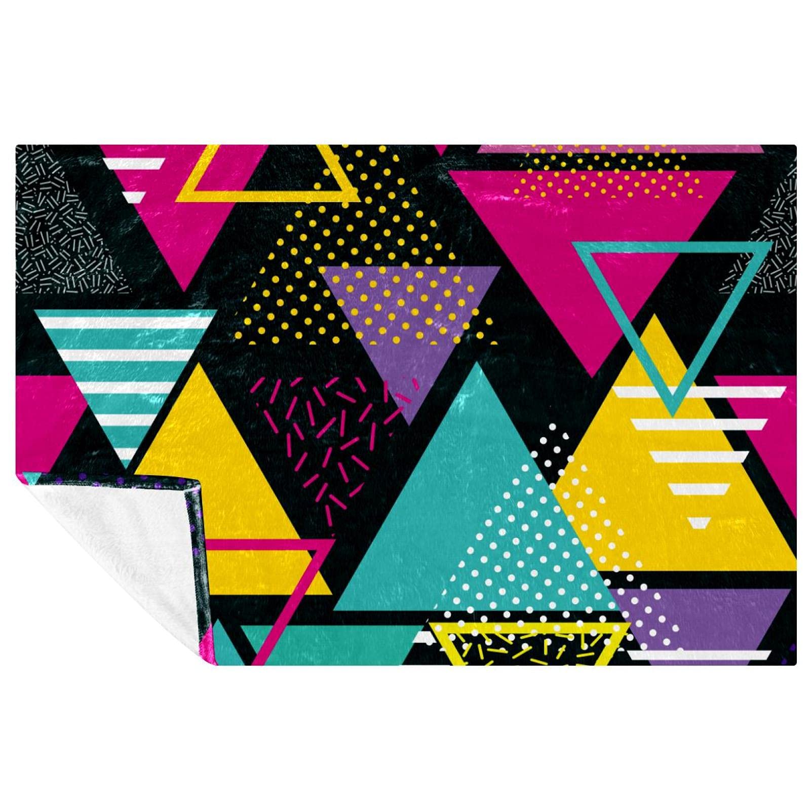 Couverture douce motifs triangles 150x100 cm pour lit et canapé