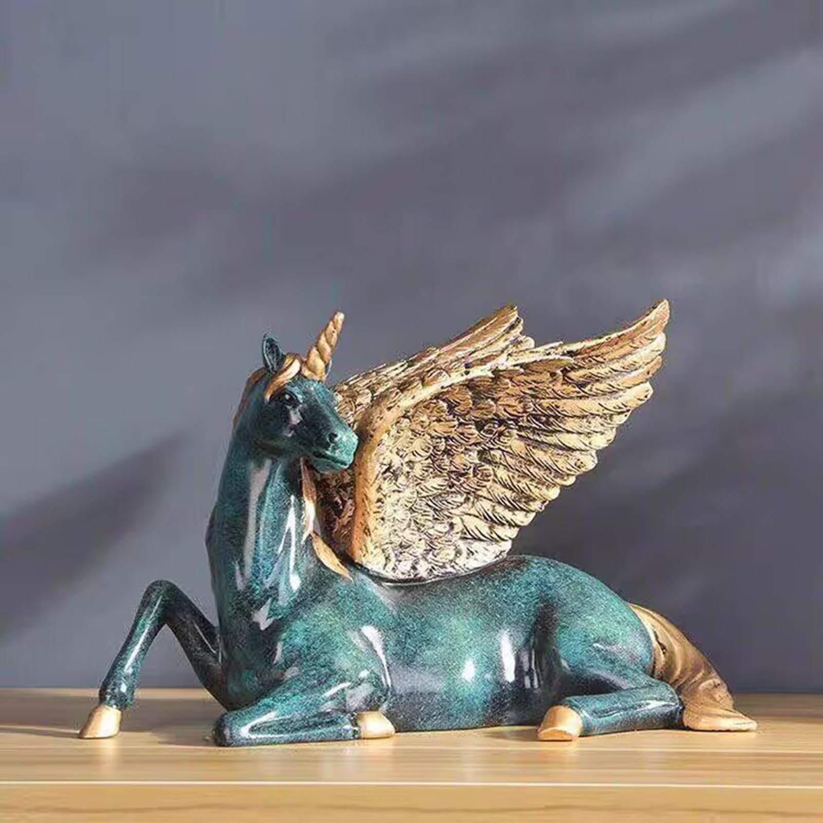 Pegasus Figurka konia, jednorożec, stojące figurki, greckie latające zwierzę, dekoracja domu, statuetka na biurko, artystyczna figurka, dekoracje do salonu, na imprezę, niebieska, wys. 19 cm