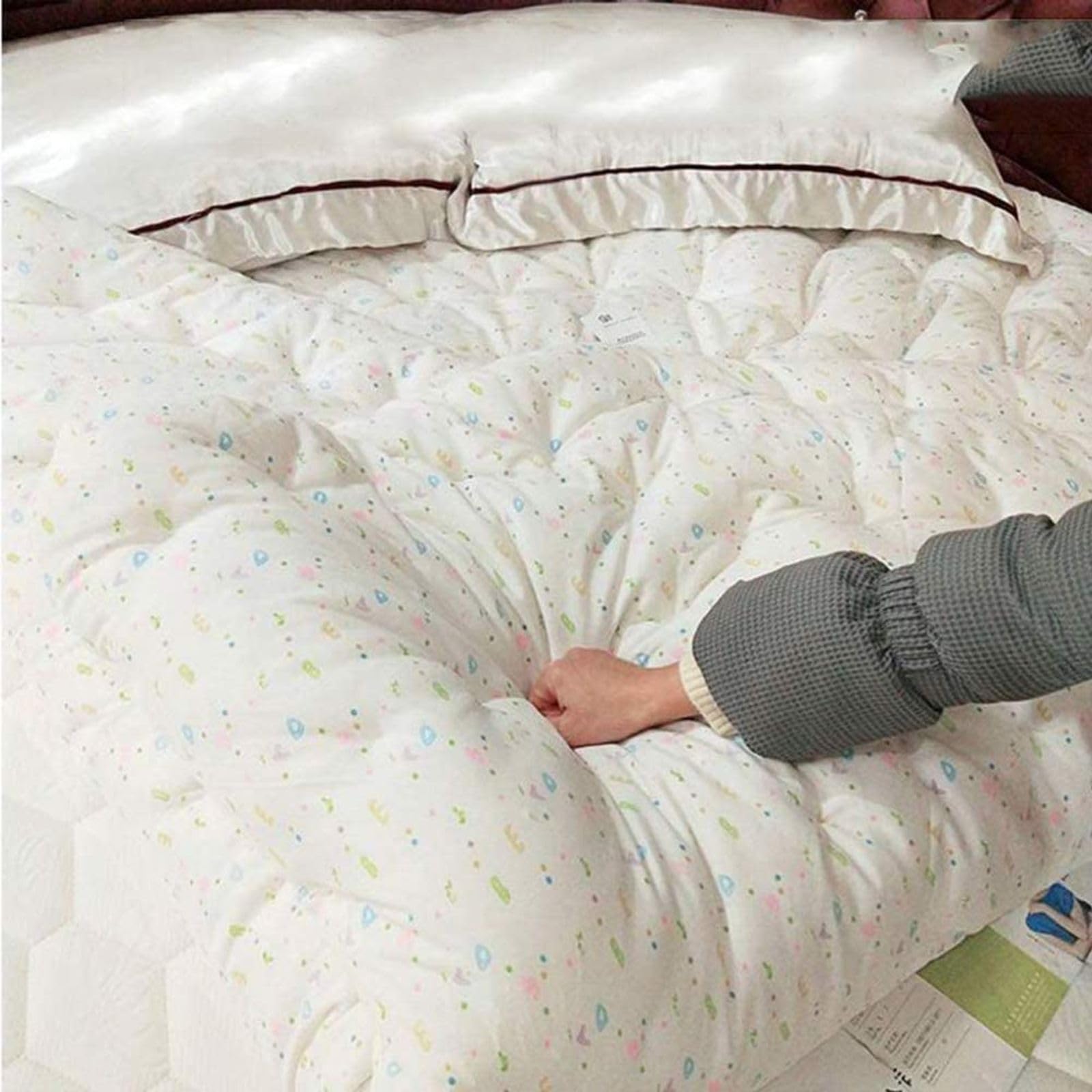 Genérico Cubrecolchón Redondo Suave y Esponjoso - Almohadilla de Confort Acolchada con Relleno de algodón 100% Grueso para un sueño Saludable - Extraíble y Reversible,5kg,D180cm(71inch)