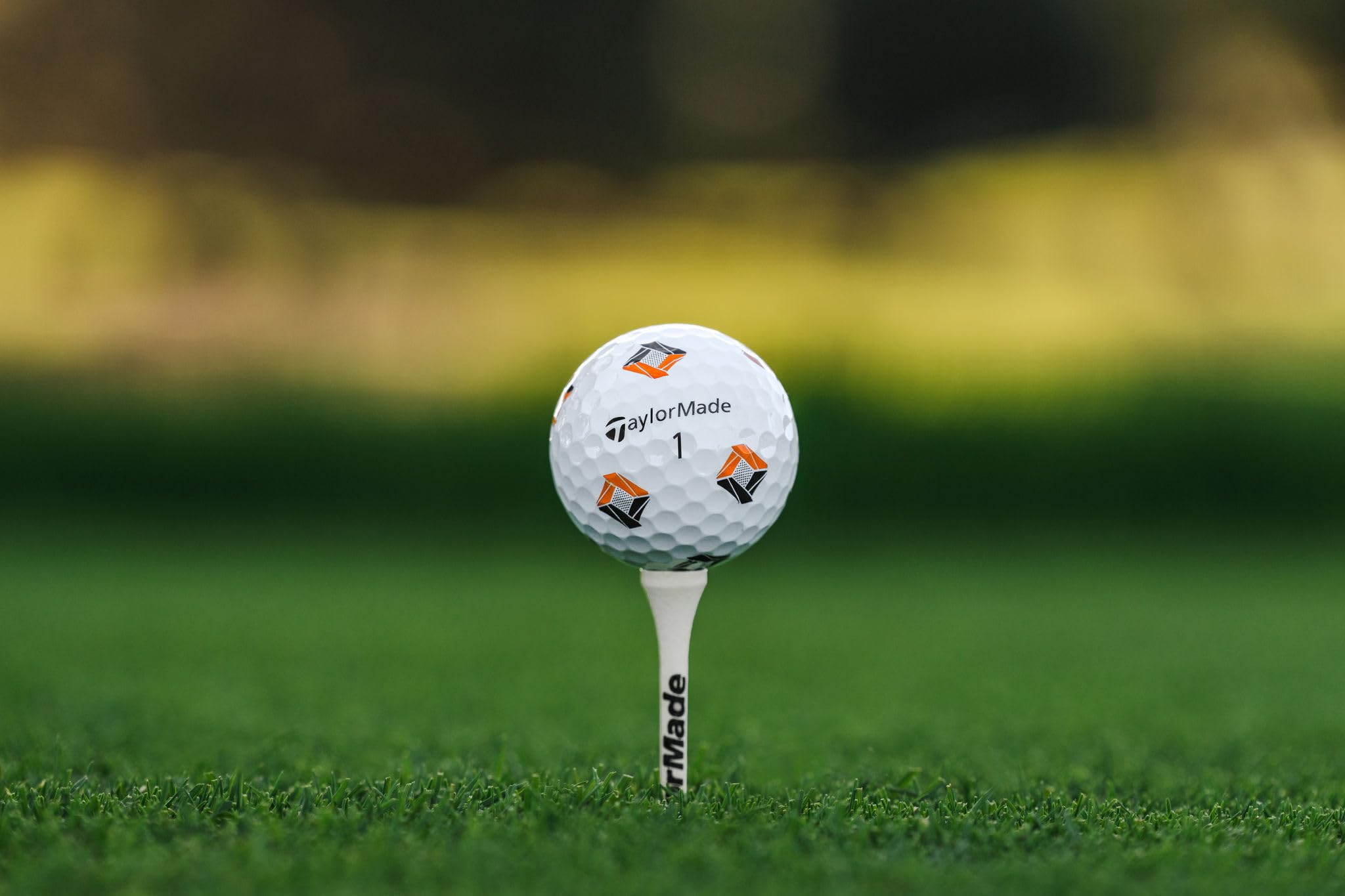 Amazon.co.jp: TaylorMade ゴルフ TP5 PIX 1ダース : スポーツ＆アウトドア