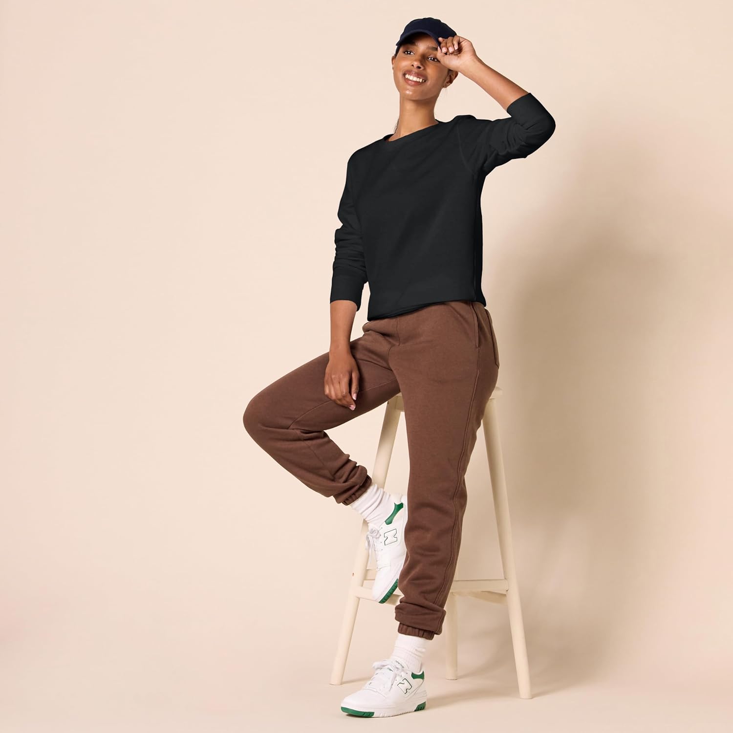 Amazon Essentials Women's Fleece Crewneck Pullover Sweatshirt (Available in Plus Size) - Image 5