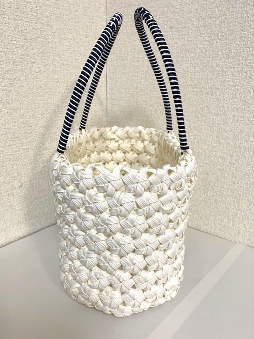 Amazon.co.jp: かごバック クラフトバンド 花結び トート 白 ネイビー 