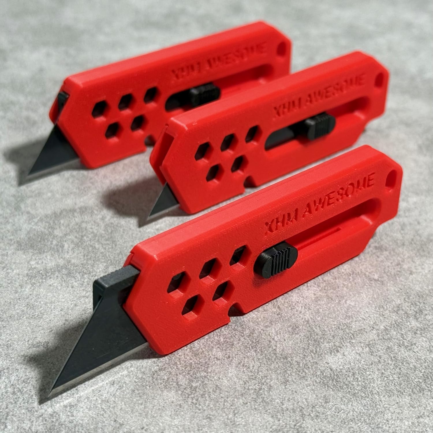 Small Box Cutter Retractable Blade Ultility Knife, For Artwork, Cardboard Cutting, Package/Letter Opening, Home, Office & EDC Use, Pack of 3 (GRAY)