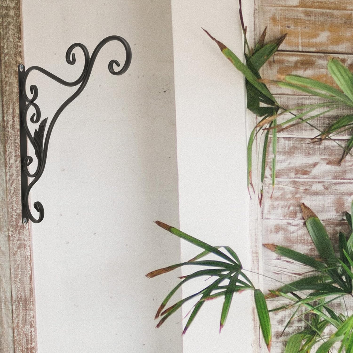 Beavorty Wall Mounted Metal Plant Holder Hanger for Balcony Garden, Sturdy Iron Hanging Planter Bracket with Hook for Outdoor Décor and Storage