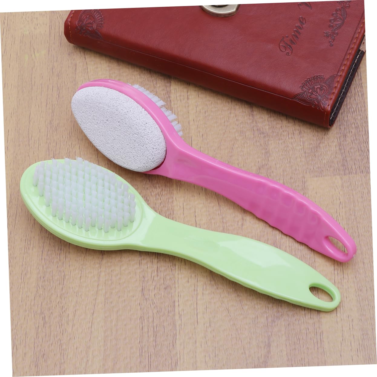 POPETPOP 4pezzi Raspa Esfoliante Per Piedi Strumento Multiuso Per Pedicure Rimuove La Morta e Calli Design Ergonomico Random