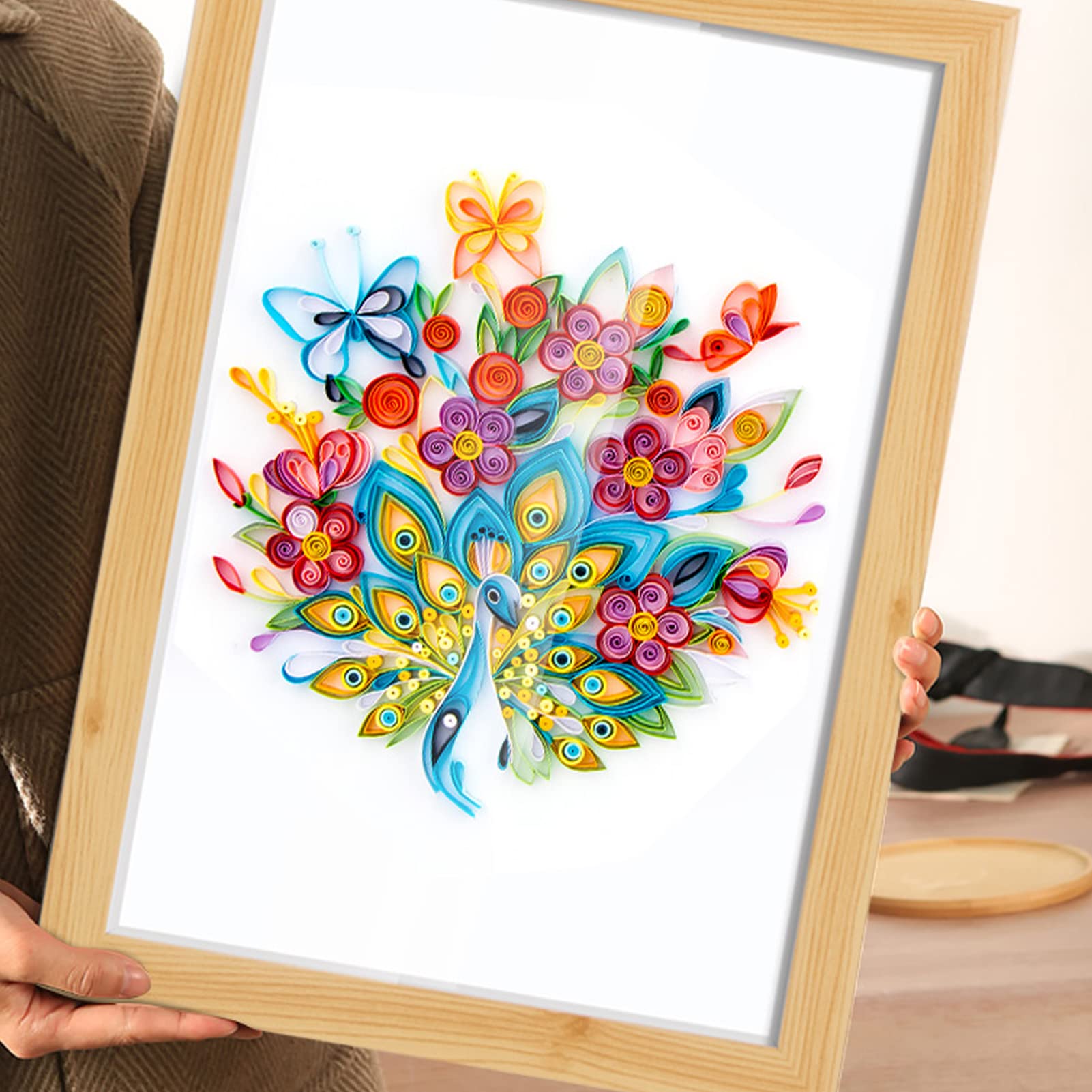 Chiyyak Kit Quilling Colorato con 12 Confezioni di Strisce di Carta per Semplici Lavoretti Fai da Te, Regalo Perfetto per Amici e Familiari
