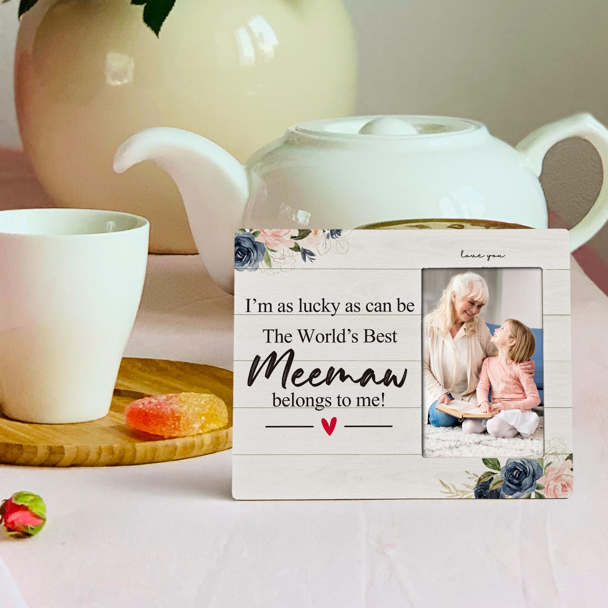 Meemaw Gifts 4X6 Picture Photo Frames, I Am As Lucky As Can Be The Best Meemaw Belong To Me Wood Photo Frame, Meemaw Christmas Birthday Mother’S Day Gift Picture Frame for Wall Tabletop Display