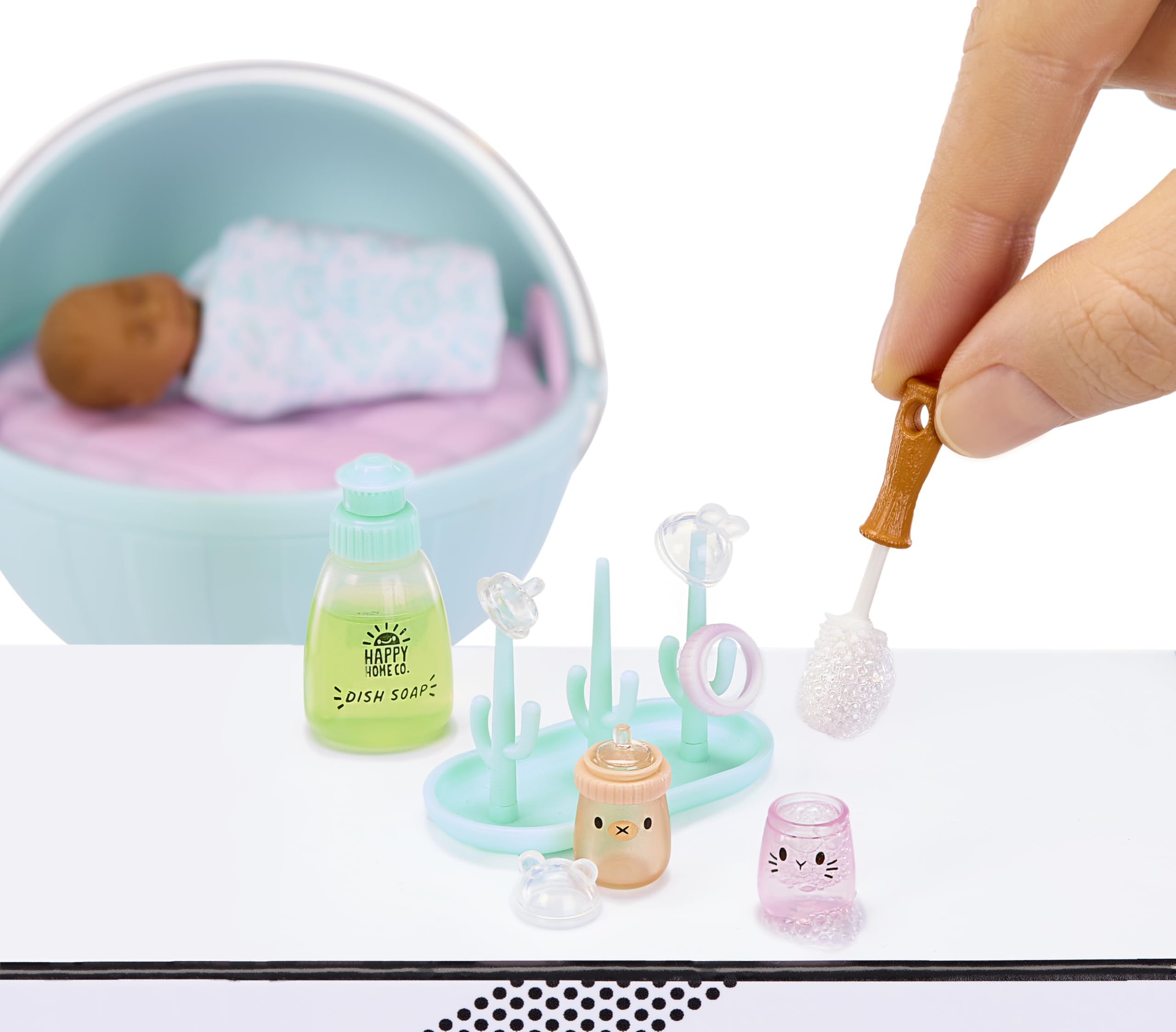 MGA’s Miniverse – Make It Mini Baby – Mini Opakowaniach. Komplet to Kreatywna Zabawa DIY z Miniaturkami: Jedzeniem, Butelkami i Akcesoriami dla Niemowląt. NIEJADALNE. Dla Dzieci od 8 Roku Życia