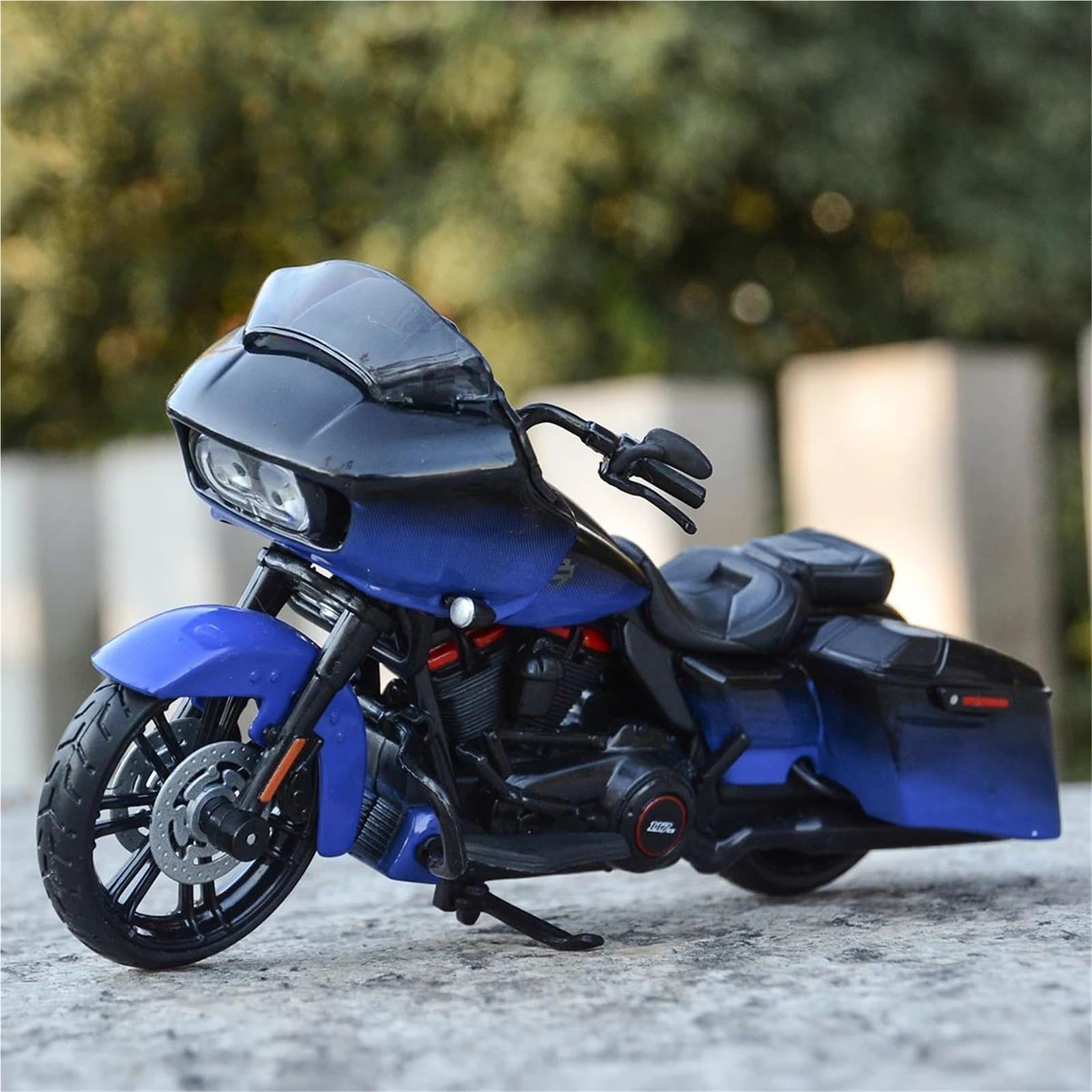 1:18 Per Harley Per Davidson 2018 CVO Road Glide Blu Nero Veicoli Pressofusi Hobby Da Collezione Modellini Di Motociclette Giocattoli