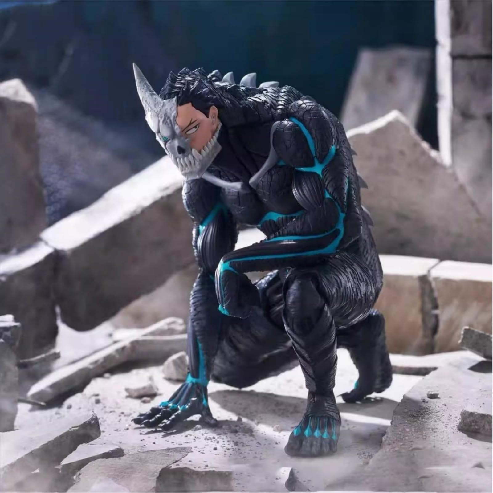 怪獣８号 フィギュア Amazon.co.jp: [CHIASA] 怪獣8号 フィギュア PVC製 塗装済み完成