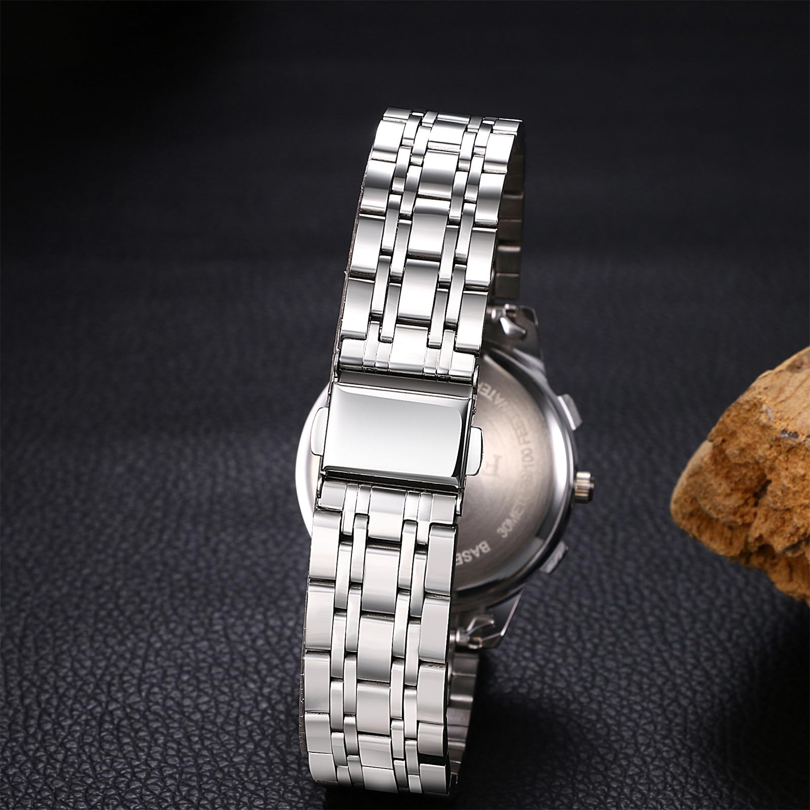 Aroncent Par de relojes de San Valentín para parejas: relojes impermeables con tres ojos, números romanos, calendario, manecillas luminosas, relojes de pulsera analógicos de cuarzo para hombres y