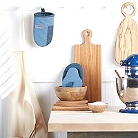 Vista 2 de KitchenAid Beacon - Juego de mini guantes de horno antideslizantes de dos tonos, terciopelo azul/cielo azul, 5.5 x 8 pulgadas, 2 piezas