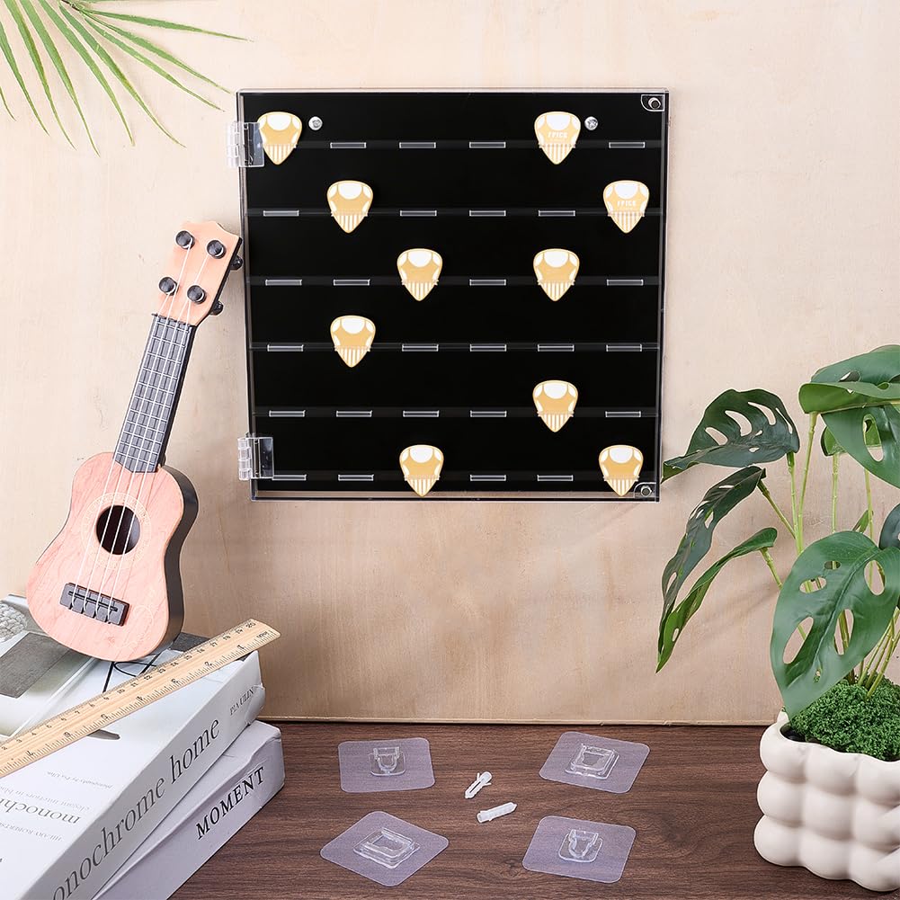 BENECREAT Akustik Gitarrenplektrum Aufbewahrung, 36 Steckplätze Großraum Transparentes Plektrum Display Case mit 4 Haken Wandmontage Musikzubehör Organizer, 24x24x1.8cm