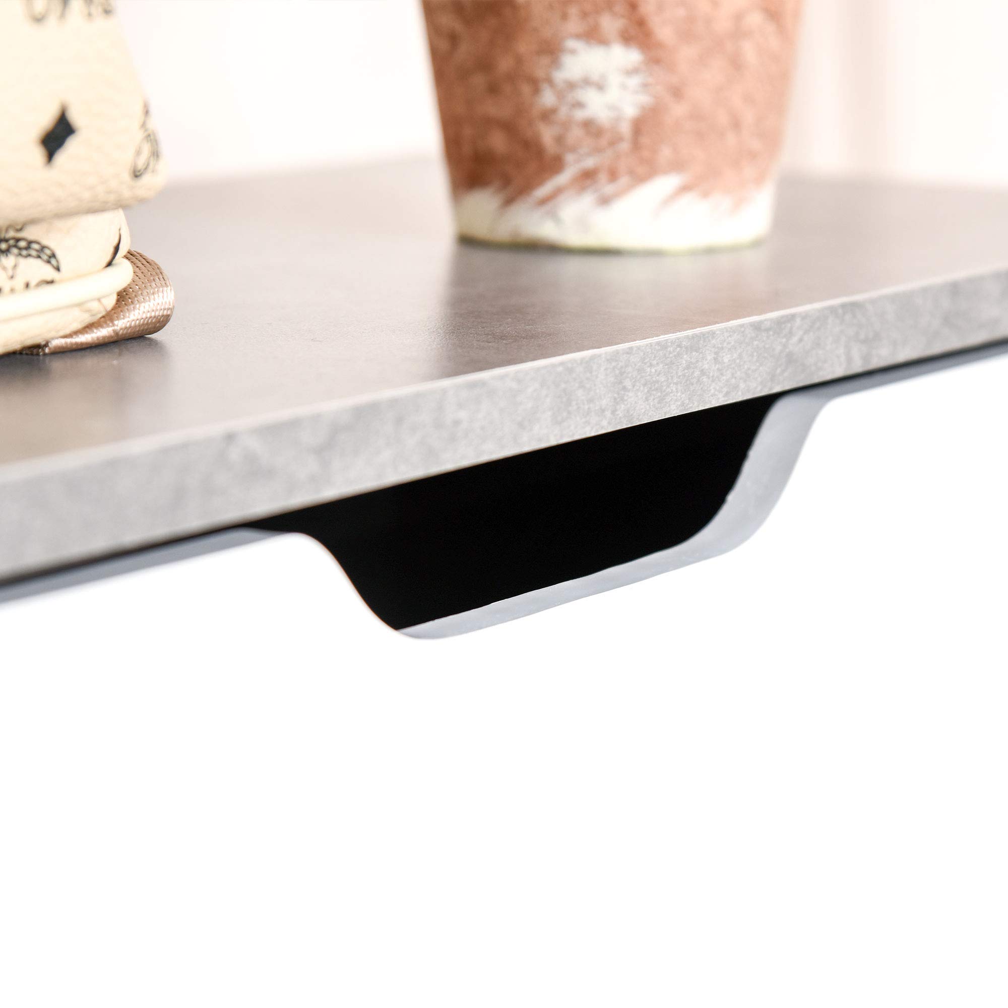 HOMCOM Scarpiera Salvaspazio Slim con 2 Ante a Ribalta, Scarpiera Ingresso con Ripiani Regolabili, Porta Scarpe per 8 Paia con Maniglia a Incavo, 62.5x26x81 cm, Grigio Cemento