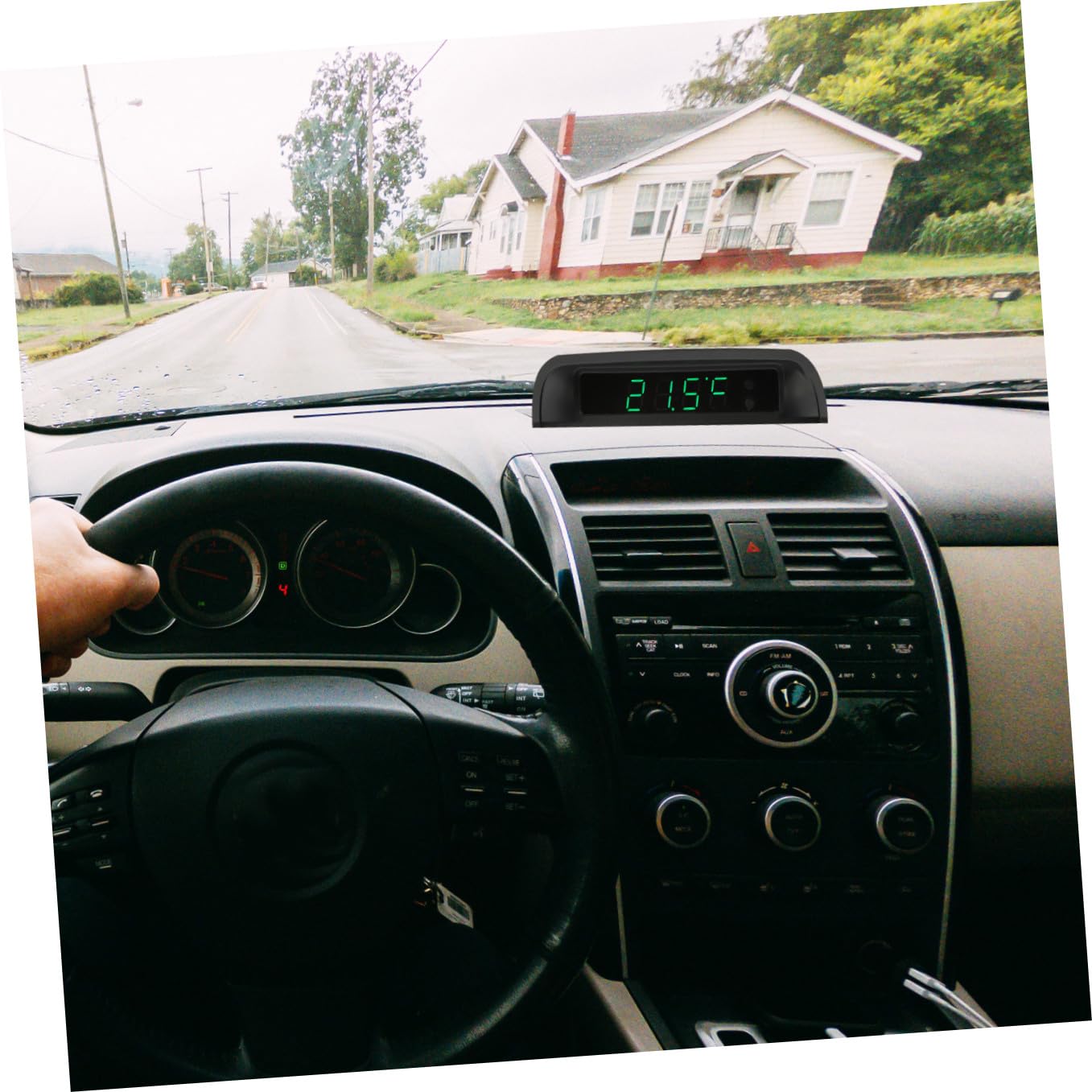Car Electronic Clock and Thermometer Dashboard Clock Solar-Powered High Precision Luminous Display for Car Interior Temperature Monitoring