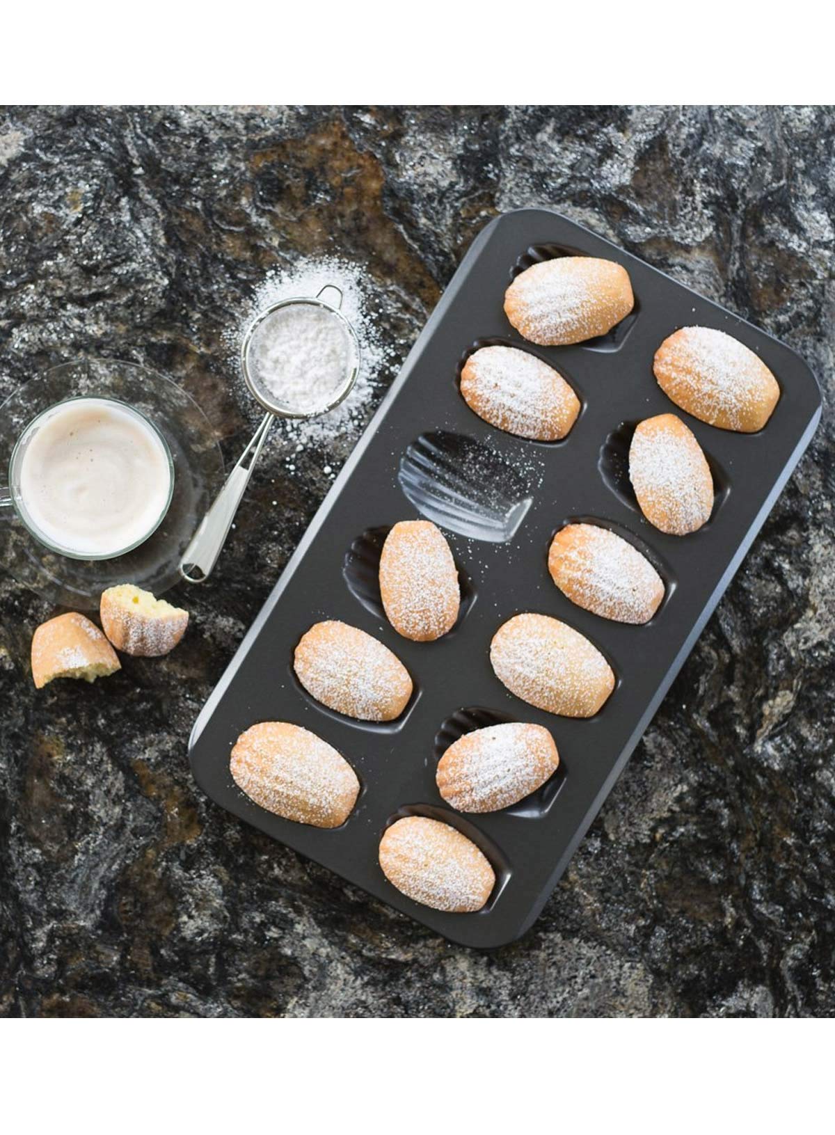 Black Madeleine Mould - 20 Cavity Non-Stick Bakeware -8