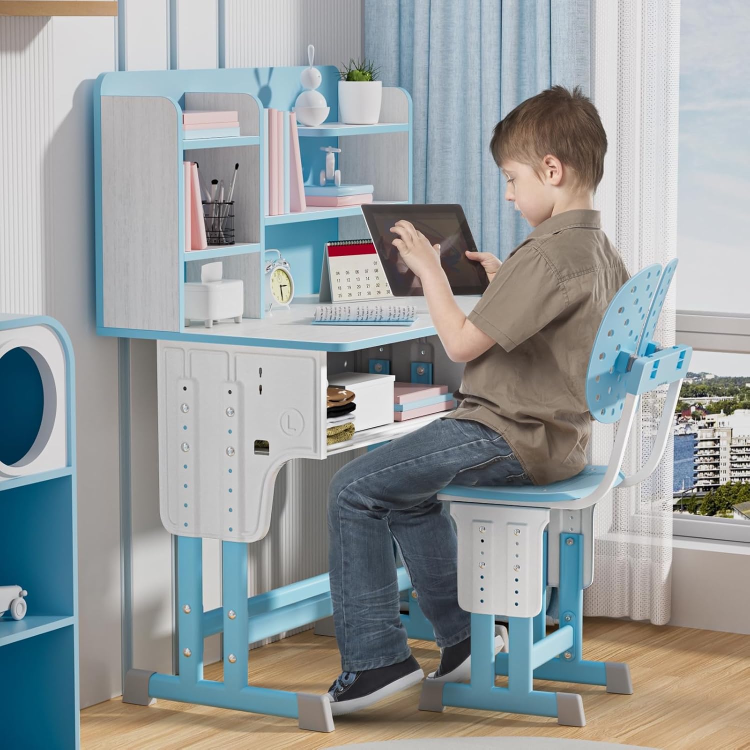 Kids Desk and Chair Set, Adjustable Study Desk for Children with Storage Shelf and Drawer, Wooden Writing Table and Chair Set, Wide Desktop for Bedroom, Study Room, Ages 7–12 Blue