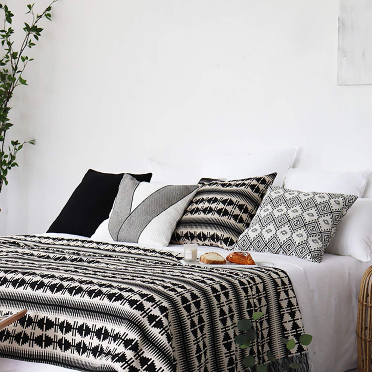 Czarno-białe narzuty narzuty koce moda łóżko bieżnik narzuta szalik narzuta narzuta narzuta łóżko z frędzlem do hotelu sypialni, biegacz łóżka ~ 130 x 240 cm (na łóżko 1,8 m)