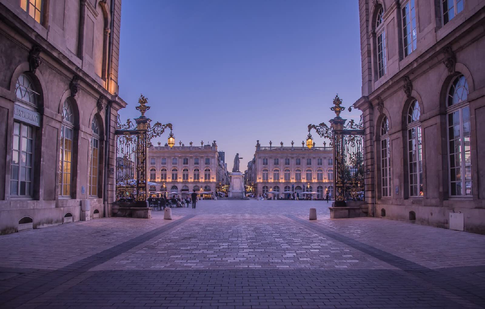 puzzles for kids 1000 piece City Street France Architectural Monument Nancy Stanislas Square 26x38CM — image 1