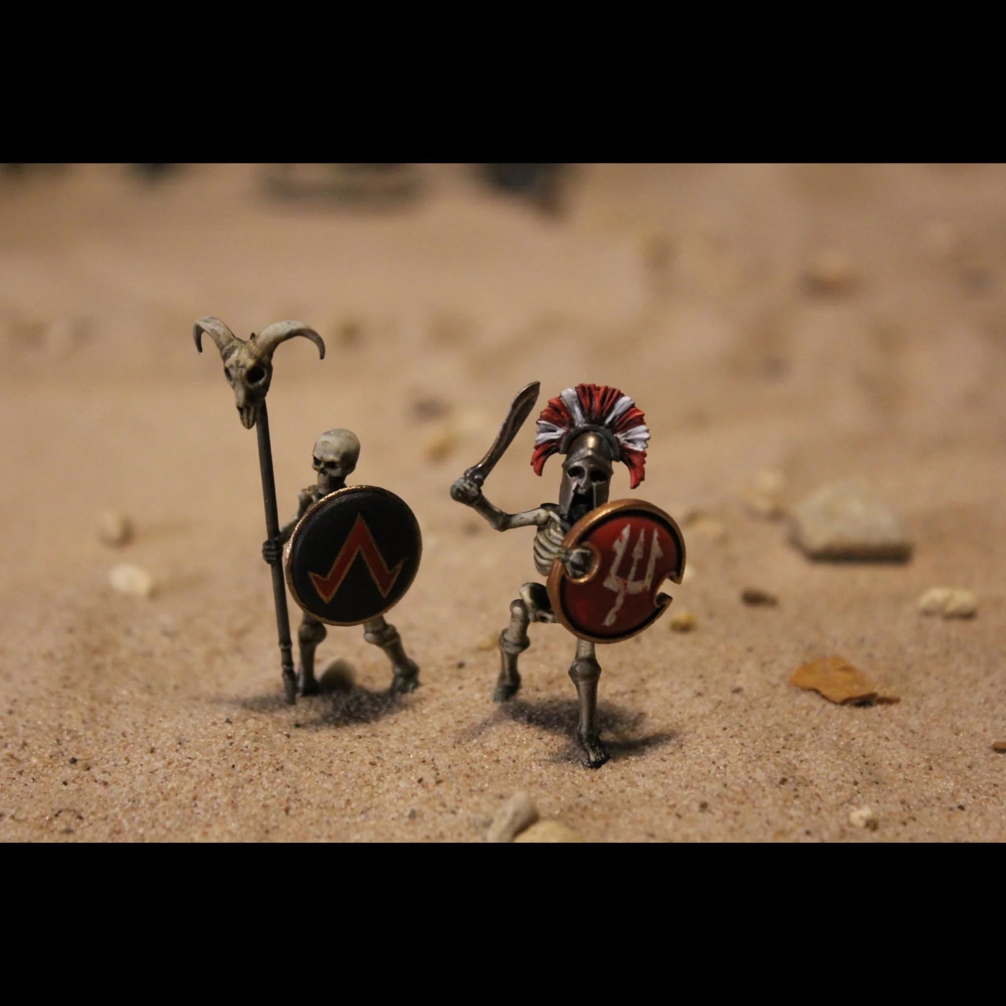 Wargames Atlantic Classic Fantasy Skeleton Army, White and Grey, 8.89 cm x 23.19 cm x 31.75 cm - Image 4