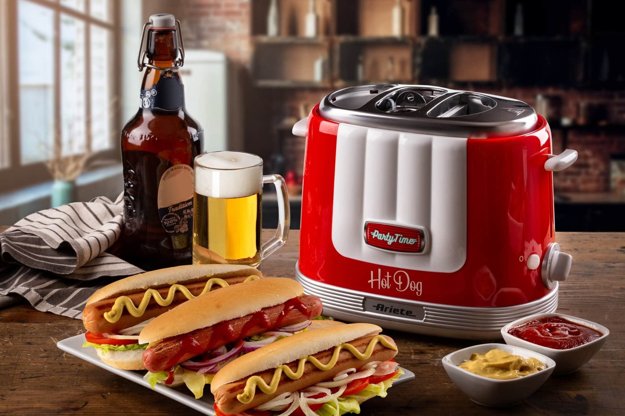 Ariete Hot Dog Maker Party Time 206, Hot Dog-Maschine mit 4 Garräumen, 5 Garstufen, Automatischer Auswurf, Hot Dog Toaster, 650W, Rot
