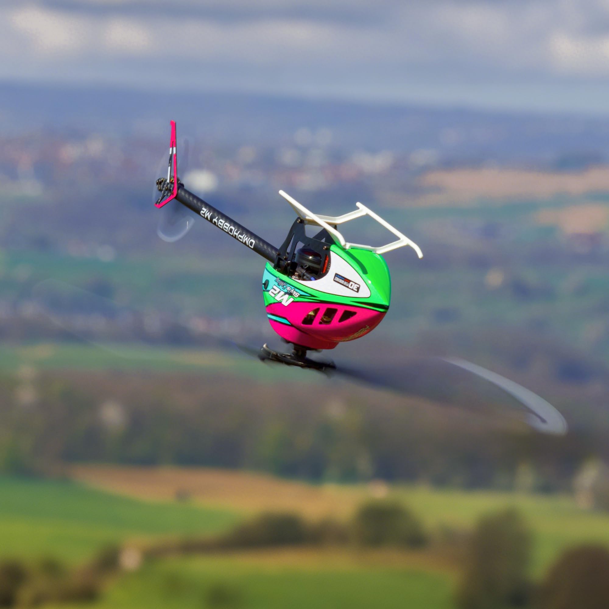 OMPHOBBY M2 V3 PRO RC Hubschrauber für Erwachsene, Unterstützt APP-Tuning und Telemetrie, 6Kanal 3D Bürstenlos-Direktantrieb, 320g Leicht, OFS3 Flugsteuerung, 200er Mini Helikopter Outdoor Orange PNP