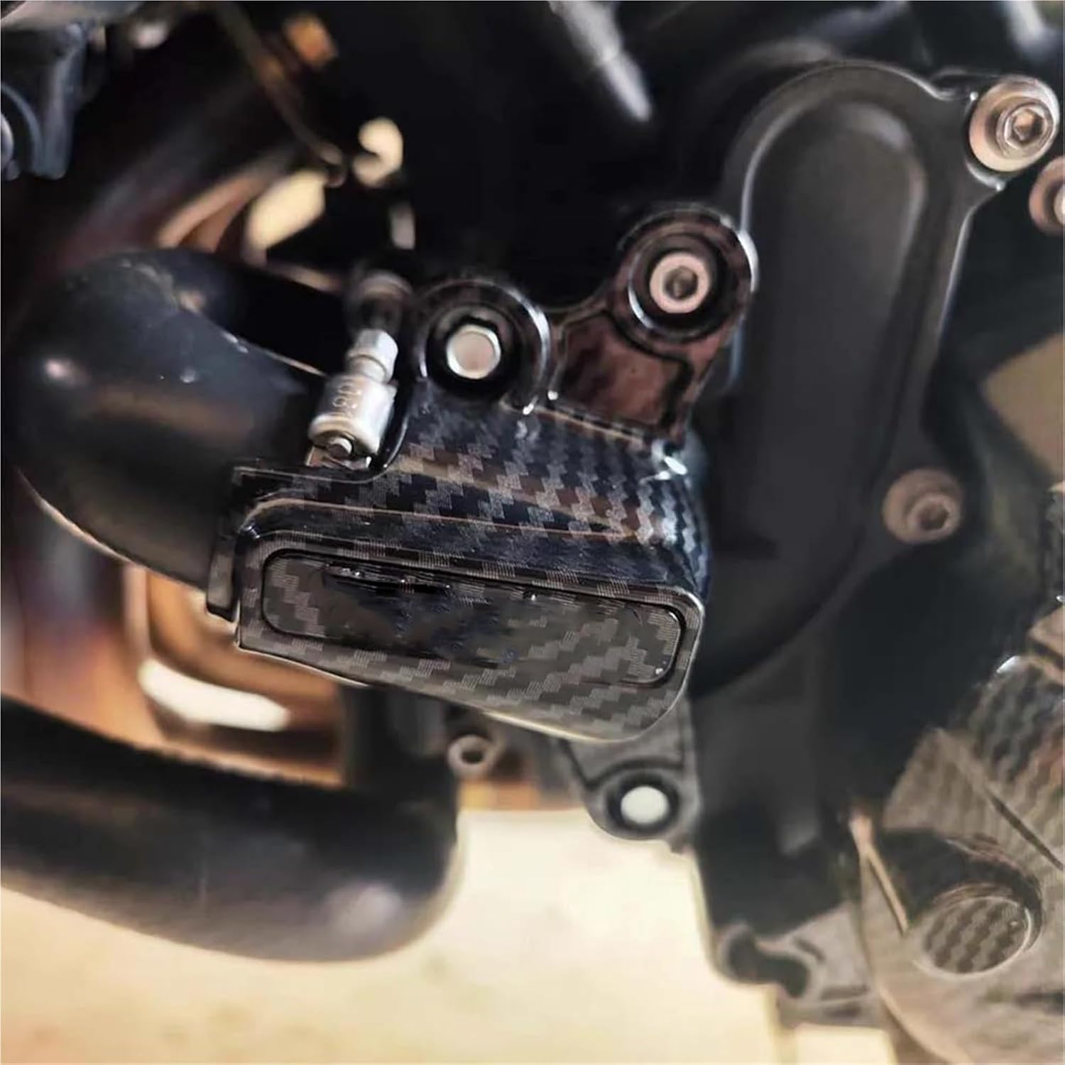 に適合するMT-09 【スクーターマッドガードプロテクターカバー】 バイク用エンジンカバーガード に適合するMT09、FZ09、トレーサー900、SXR900