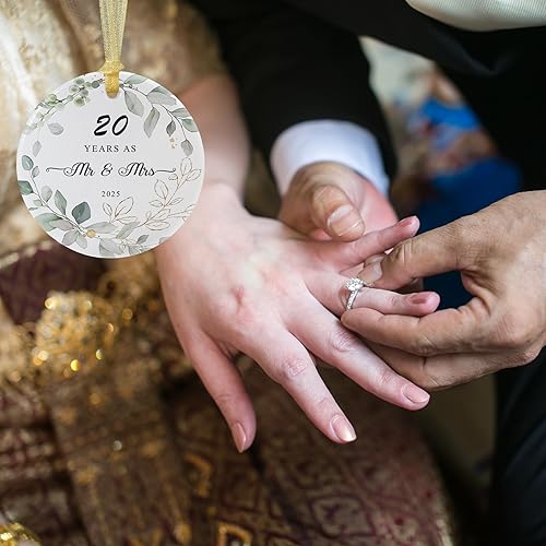 Miniatura 7 de Regalo de boda para padres y parejas, adorno de 20 aniversario 2023 colgante de Navidad, recuerdo de cerámica de 20 años casados como señor y señora