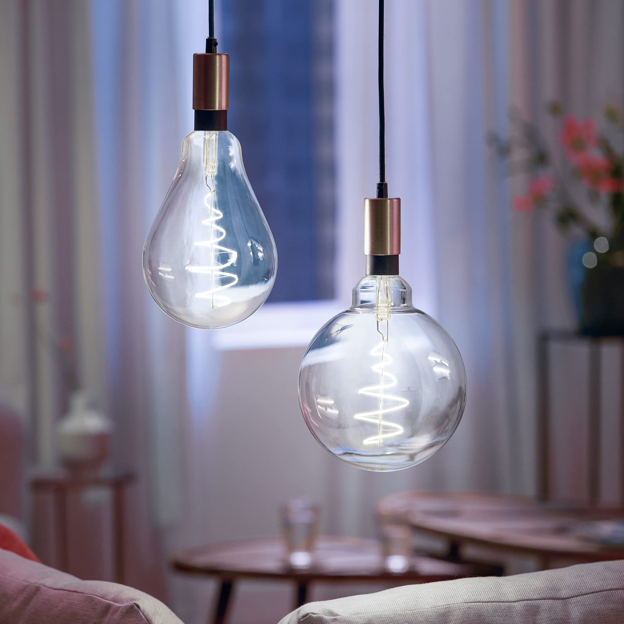 WiZ Lampadina Globo Smart LED WiFi, Luce Bianca da Calda a Fredda, Filamento Ambrata, E27, equivalente a 25W, Tecnologia SpaceSense, Controllo Vocale (Alexa, Apple HomeKit, Google Home)